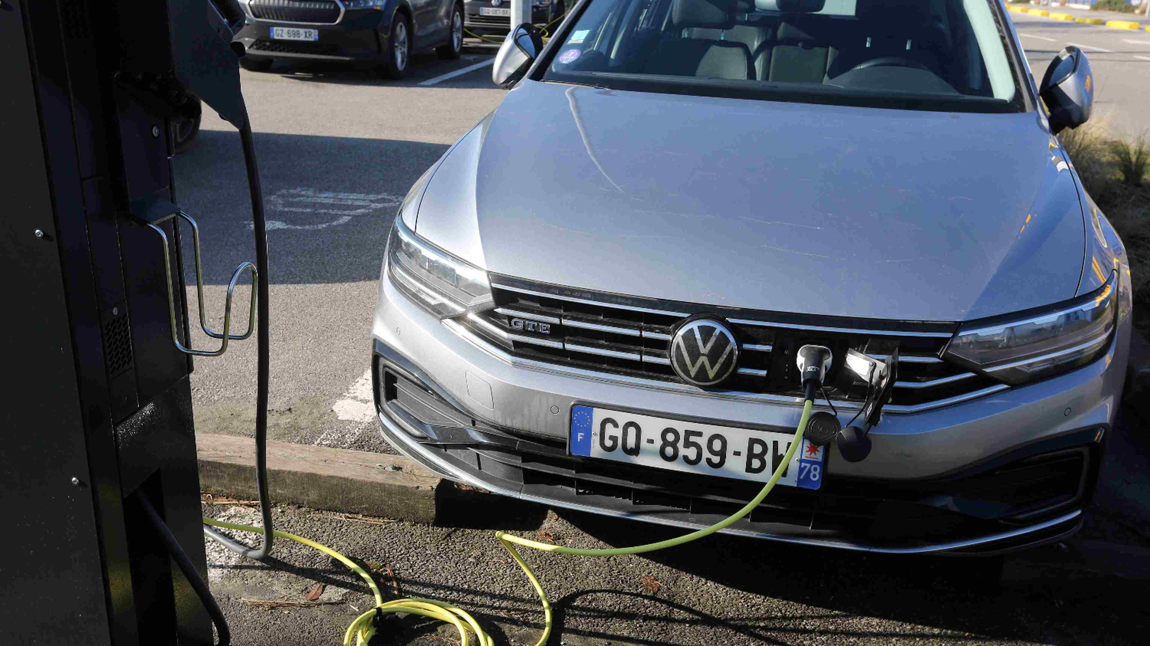 voitures-electriques-interdiction-moteur-thermique-recul-union-europeenne