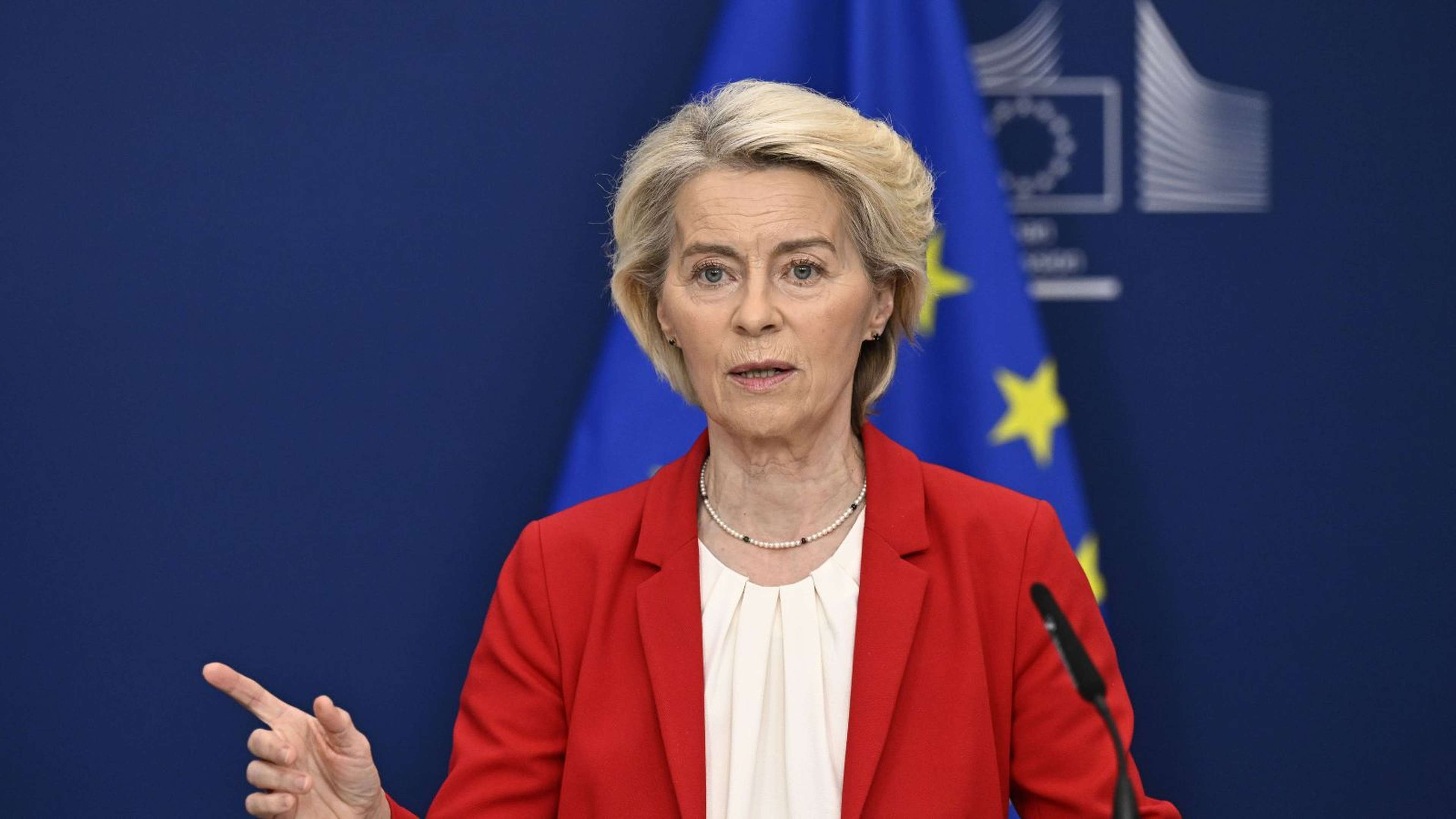 Ursula-von-der-leyen-commission-europeenne-defense-stock-rearmement