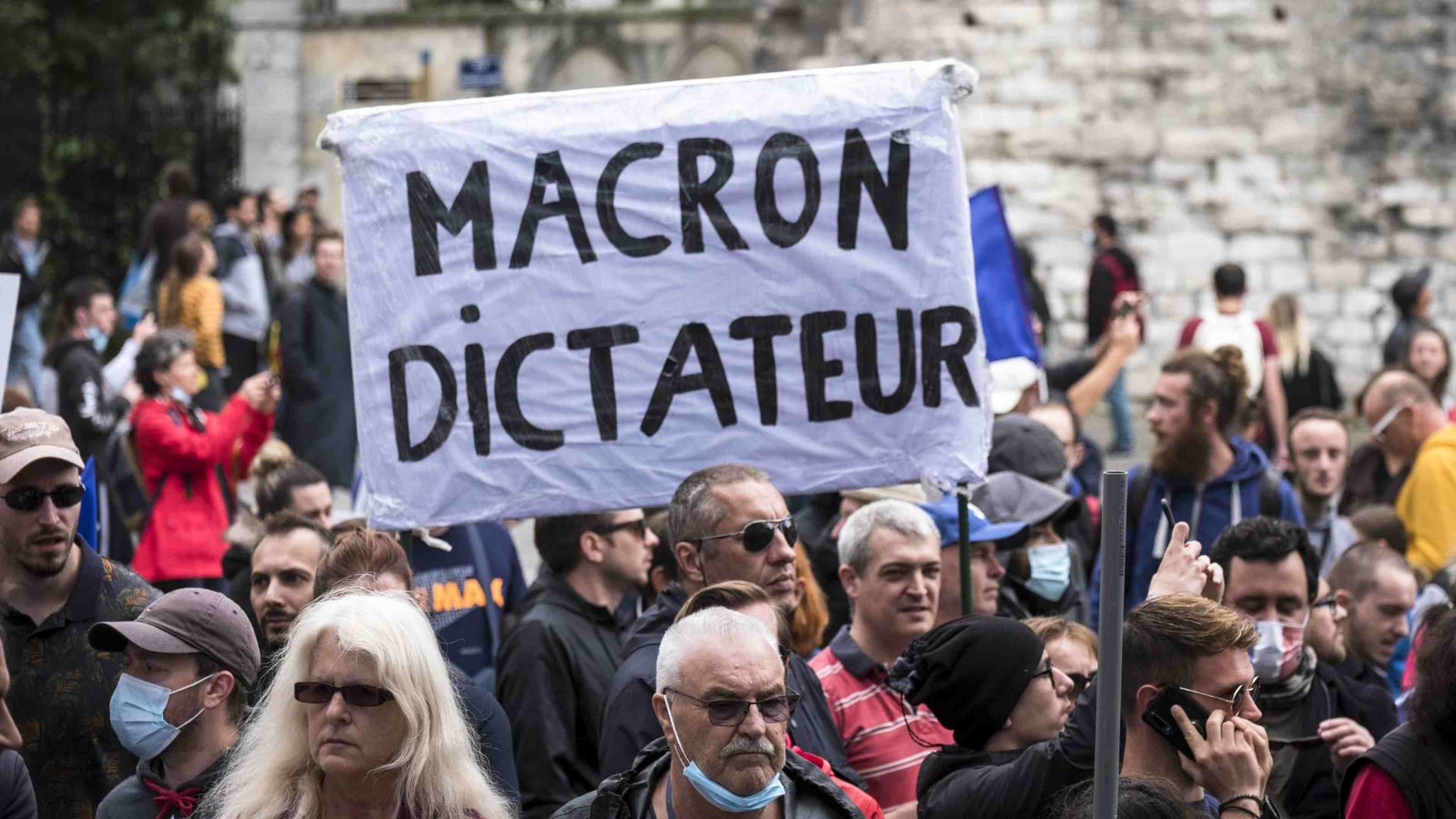 /2023/06/Macron-autoritarisme