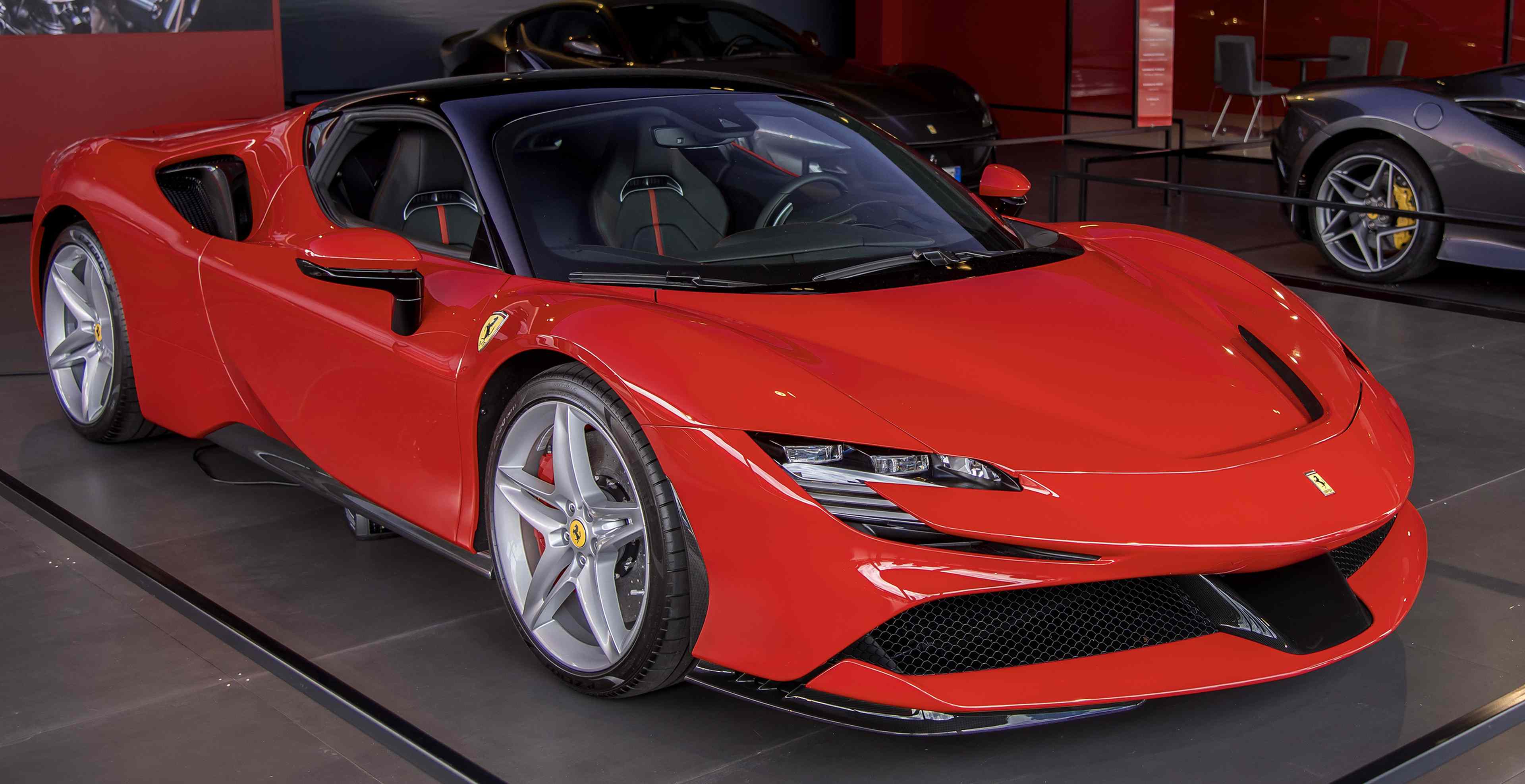 /2022/06/Red_2019_Ferrari_SF90_Stradale_(48264238897)_(cropped)