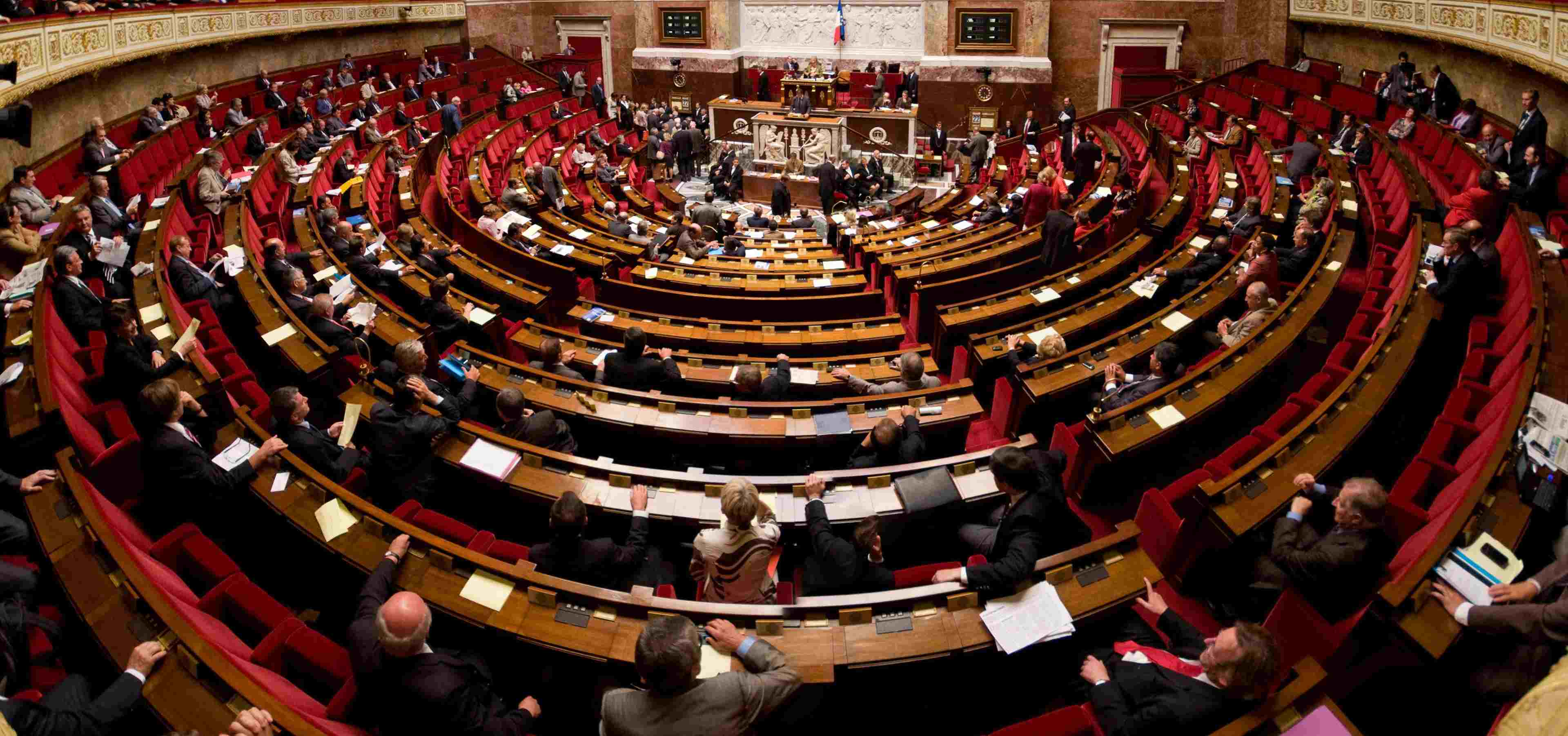 /2020/09/Panorama_de_l'hémicyle_de_l'assemblée_nationale