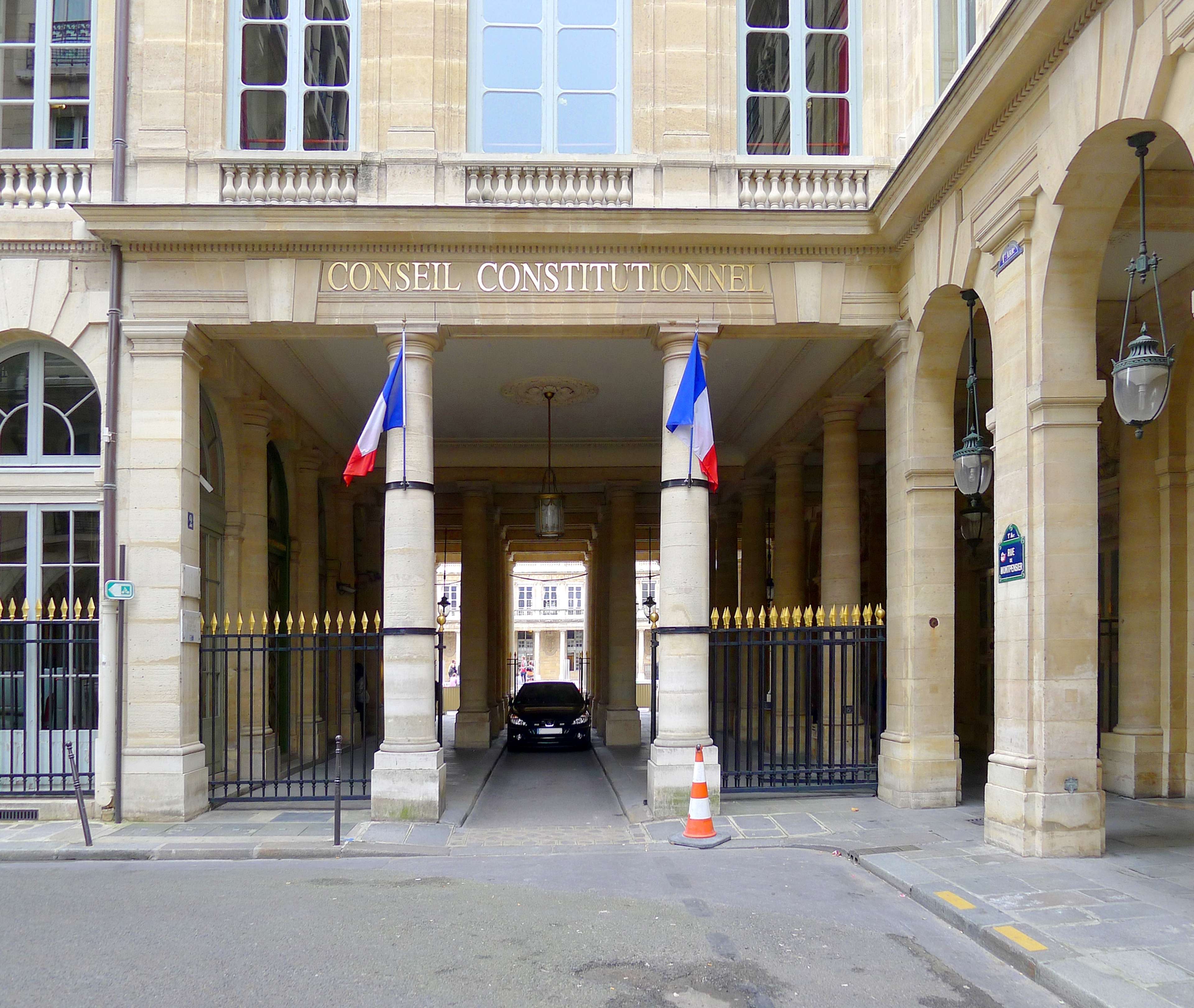 /2021/02/P1050187_Paris_Ier_rue_de_Montpensier_conseil_constitutionnel_rwk