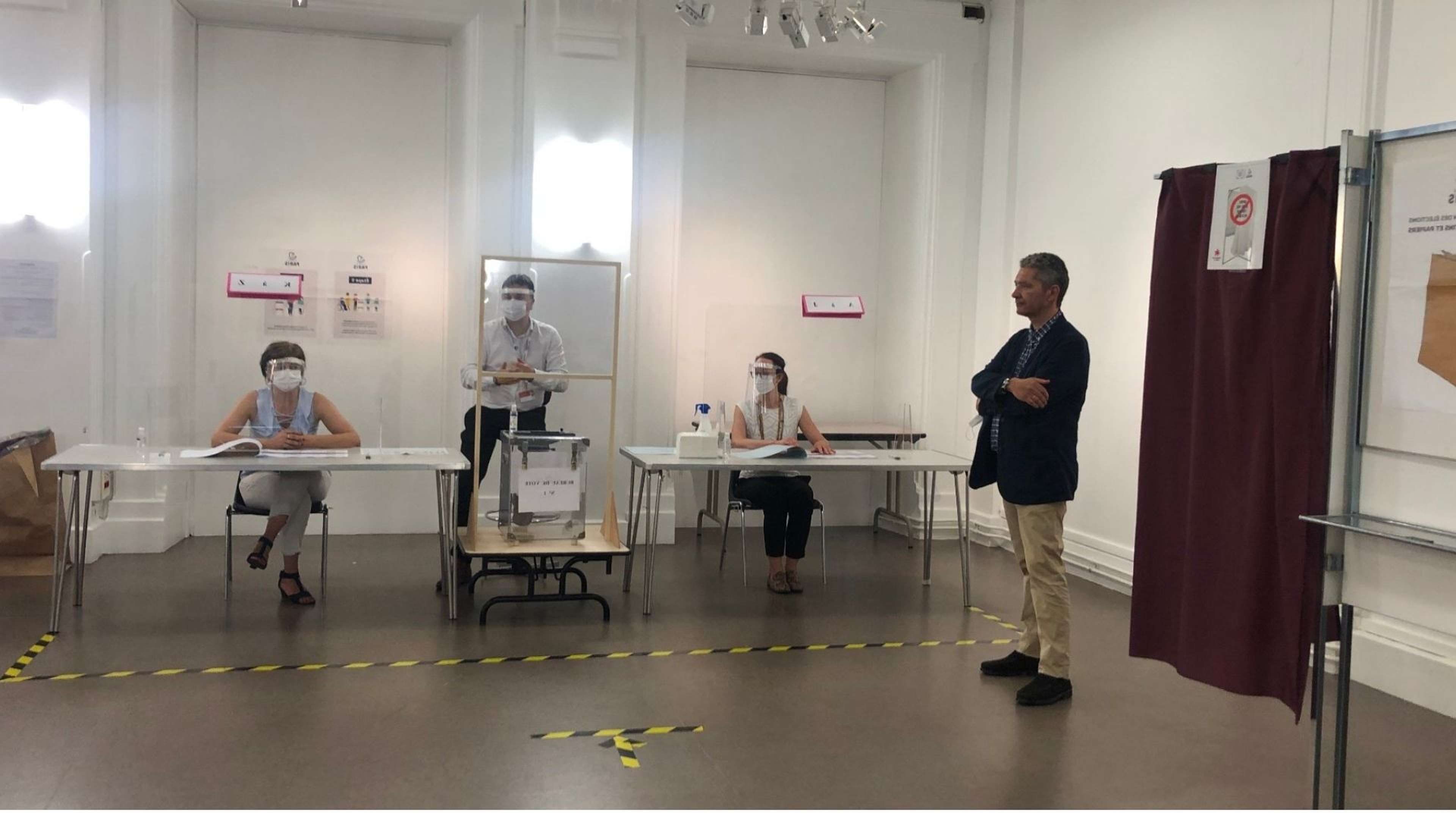 /2022/01/Bureau-de-vote-2