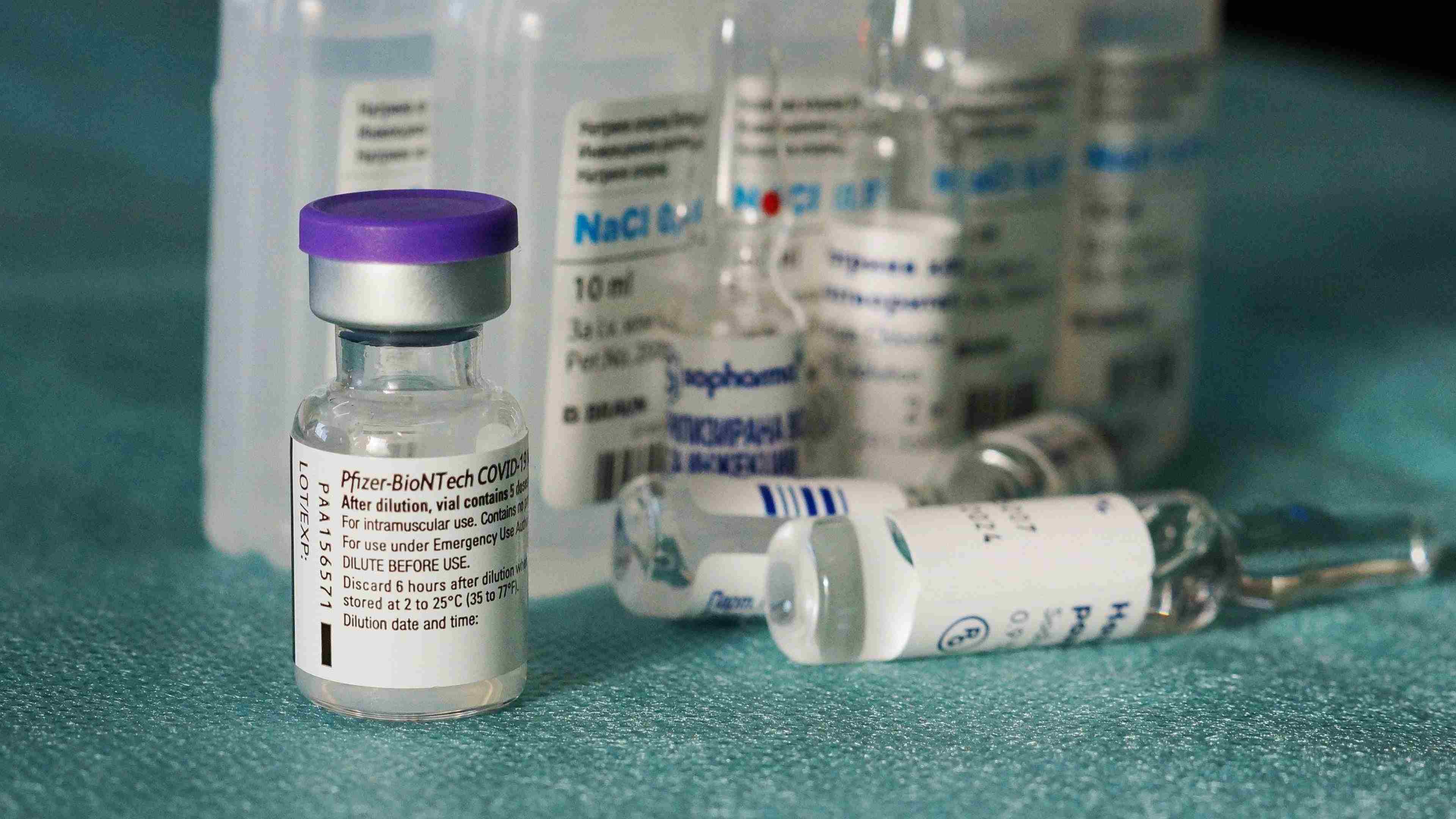 /2021/08/covid-19-vaccine-5902833_1920