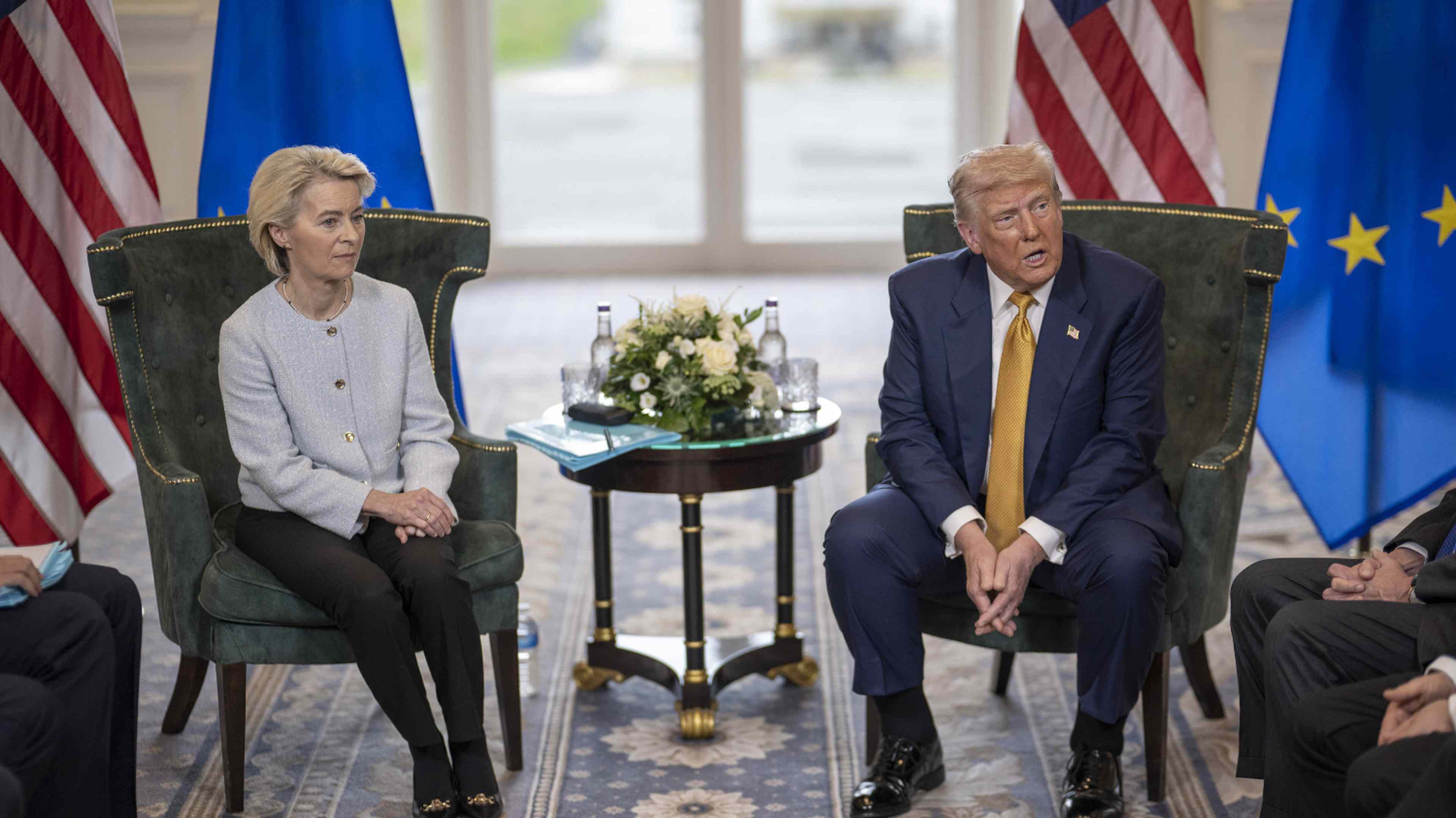 ursula-von-der-leyen-donald-trump-russie-chine-sanctions-droits-de-douane