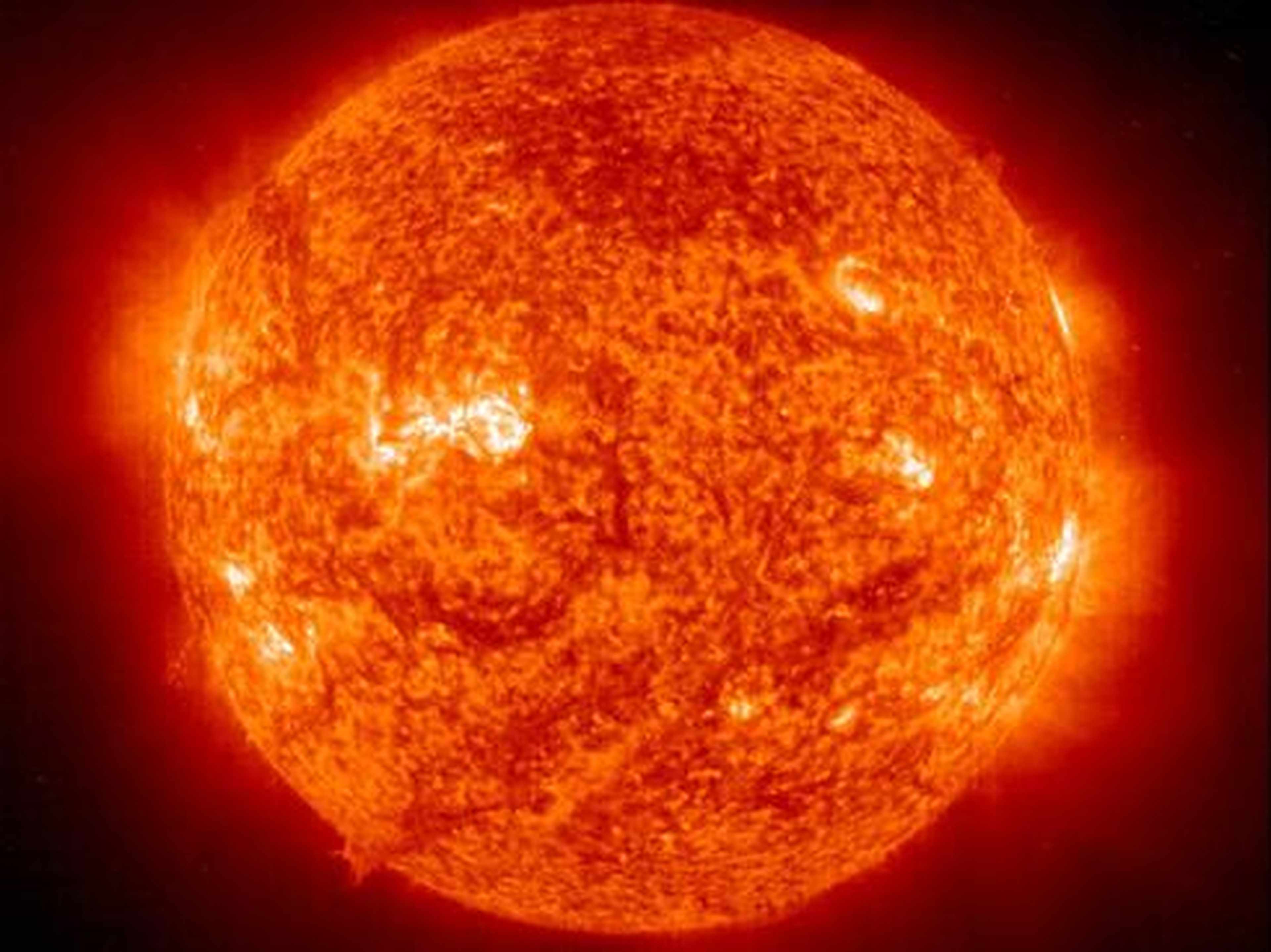 /2020/12/soleil chine artificiel