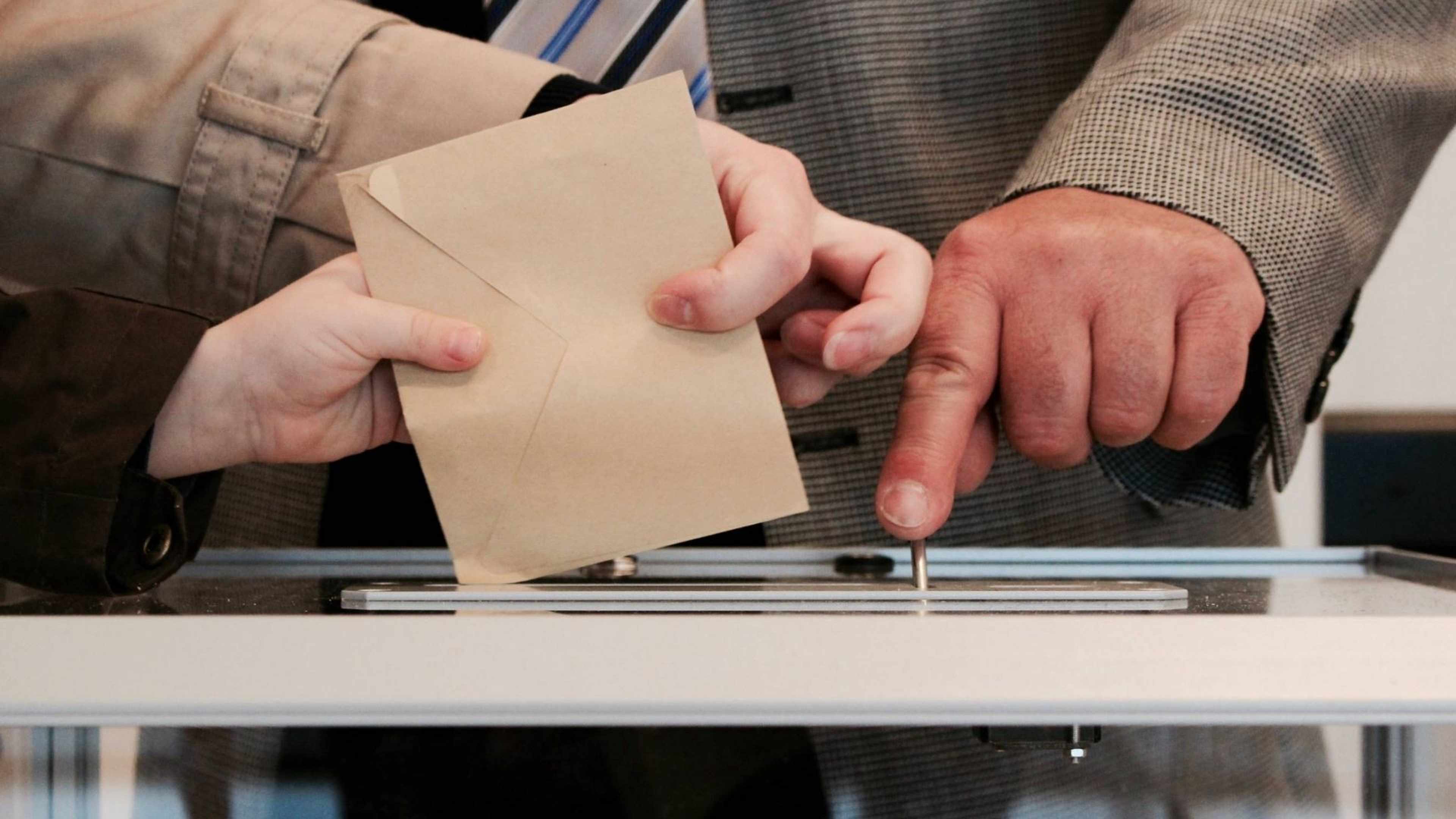 /2022/04/democratie-en panne
