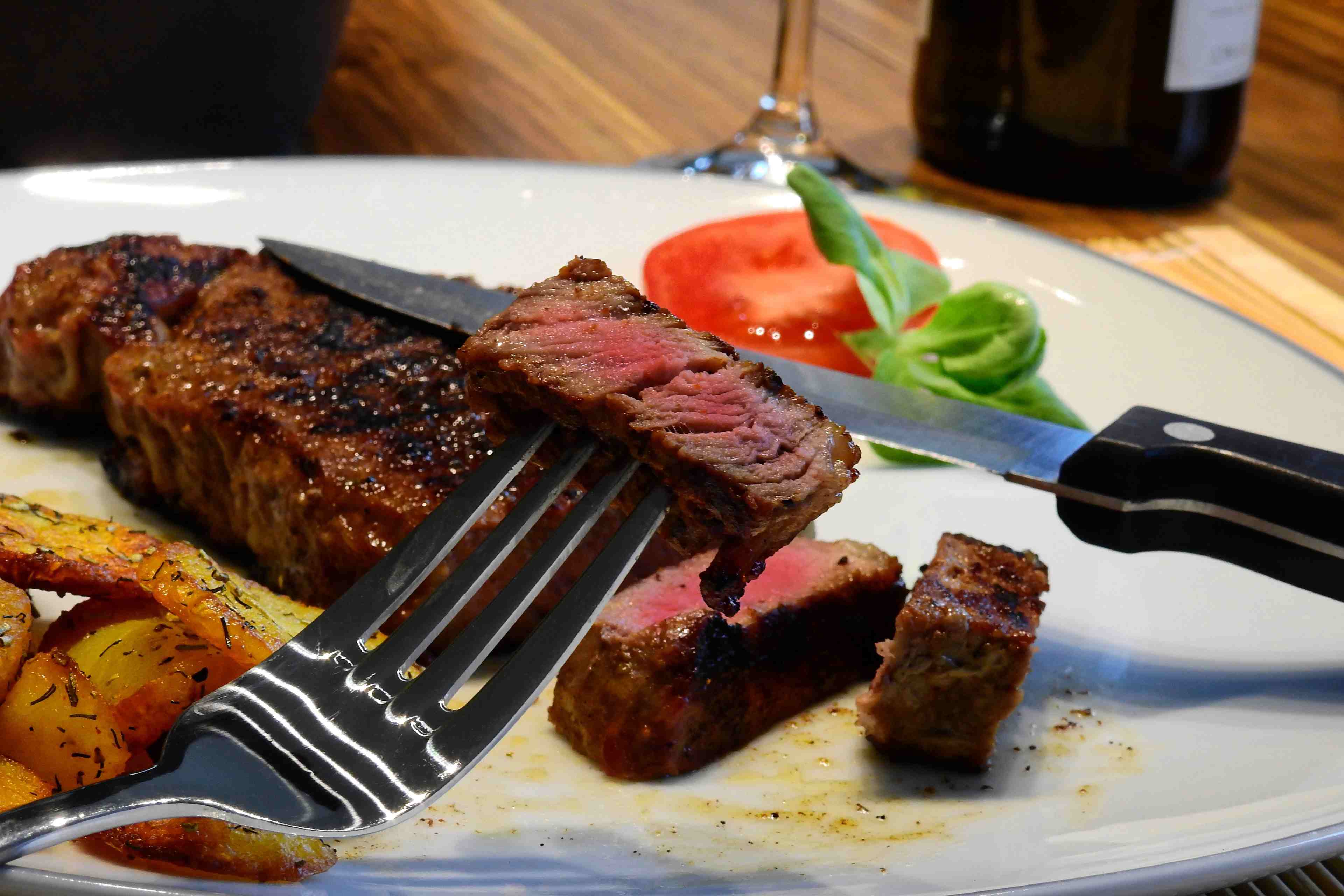 /2022/08/dish-food-cuisine-flat-iron-steak-ingredient-meat-1619458-pxhere.com
