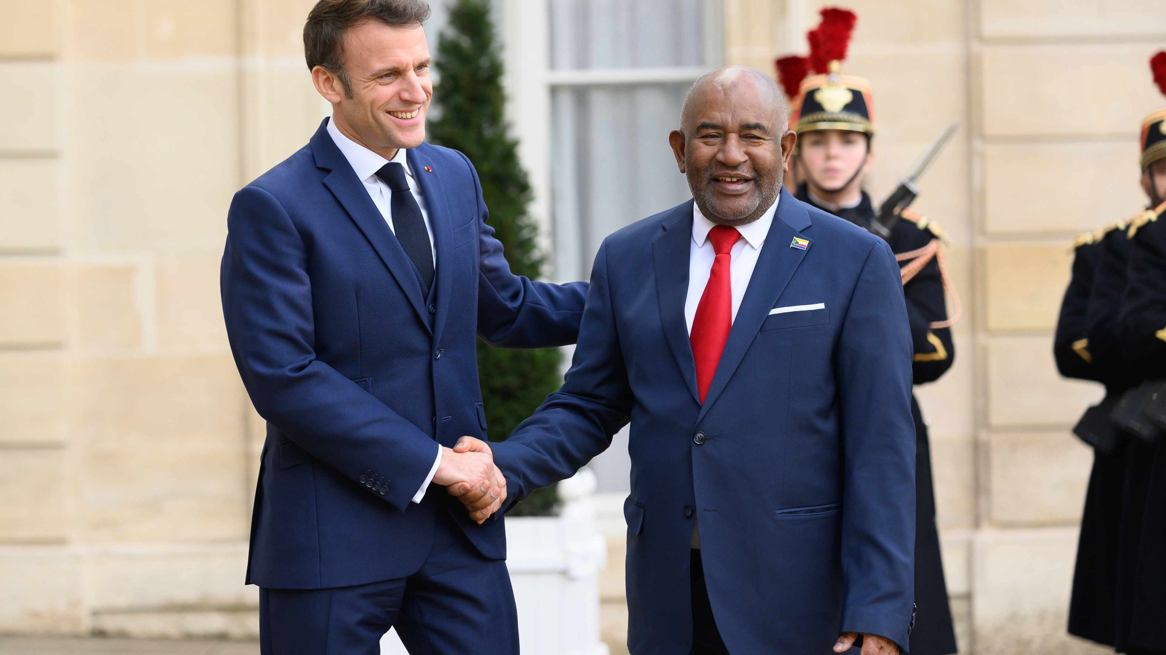 Emmanuel-Macron-Azali-Assoumani-France-Mayotte-Comores