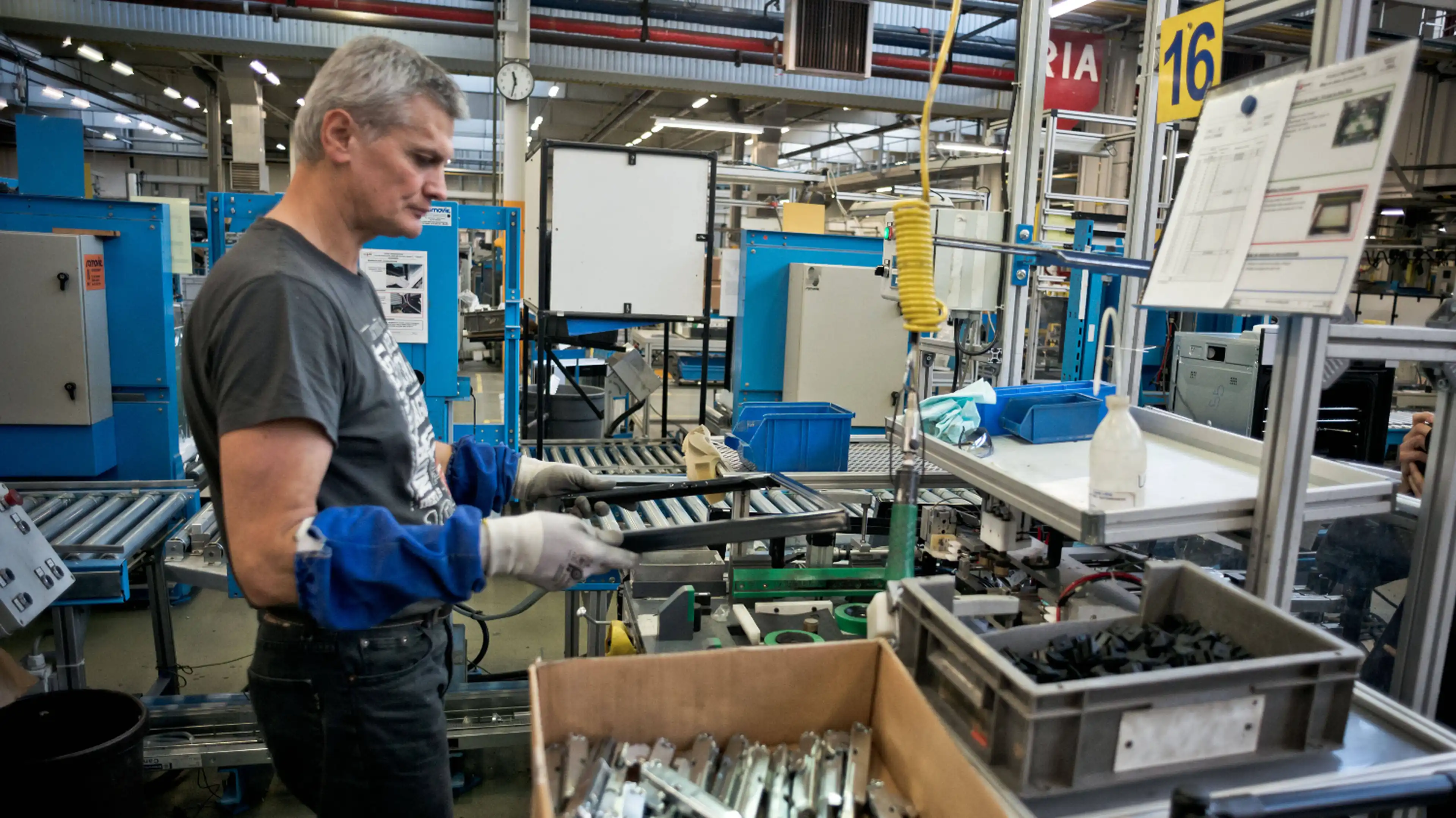 industrie-referendum-commande-publique-patriotisme-economique