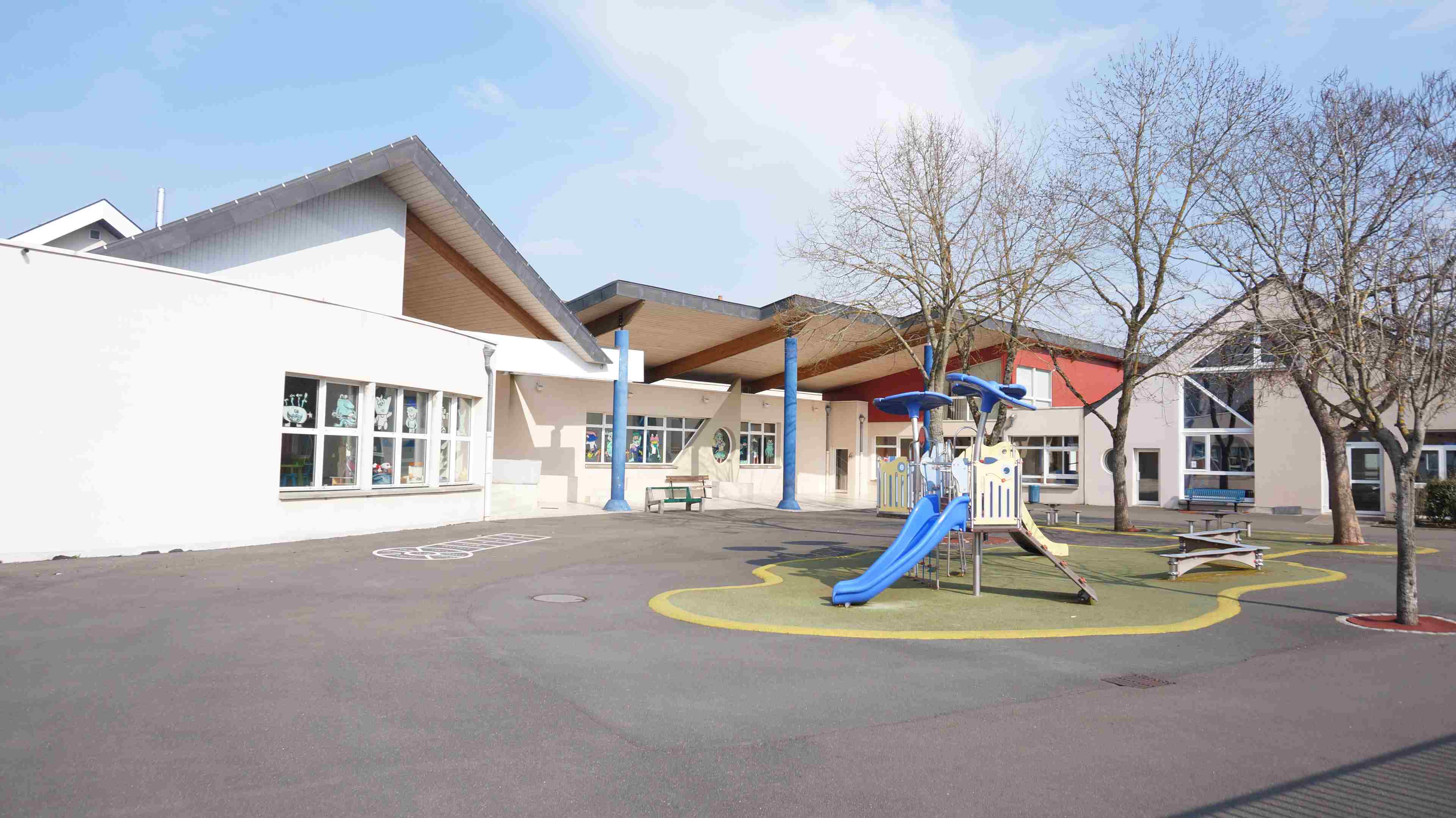 /2020/10/Ormes_-_École_maternelle_Saint-Exupéry