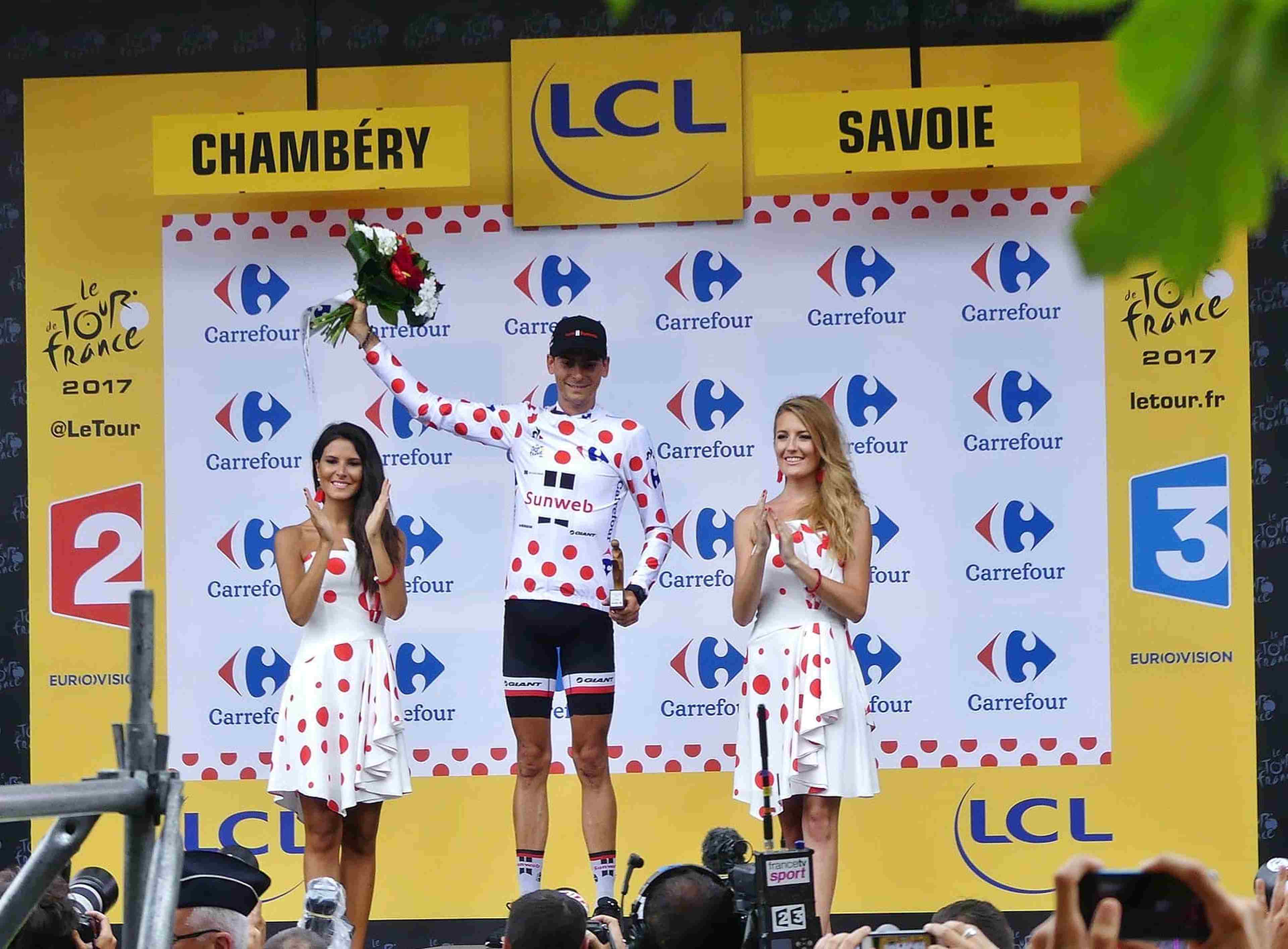 /2020/08/1600px-Meilleur_Grimpeur_à_l'arrivée_du_Tour_de_France_2017_à_Chambéry