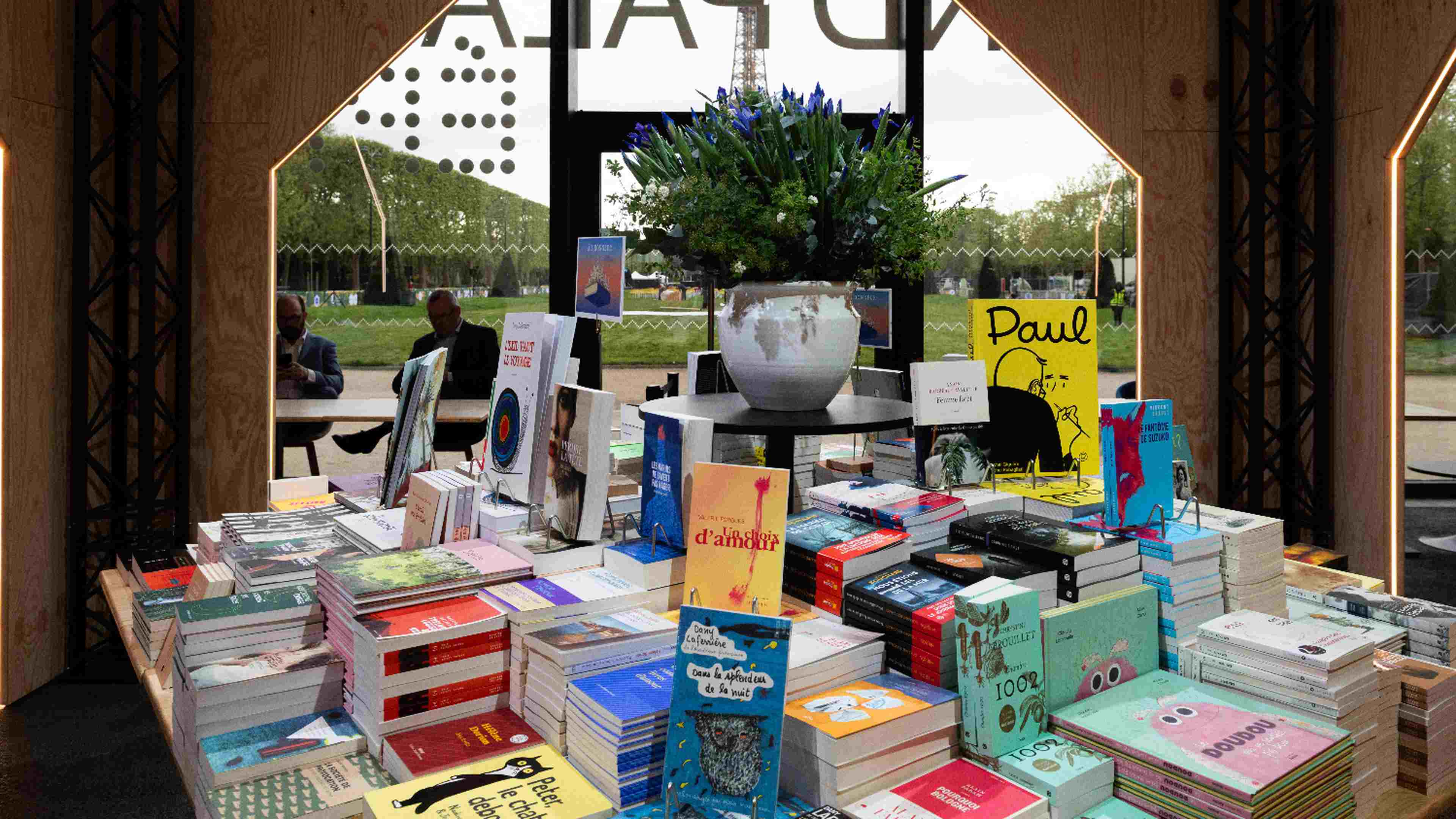 les-jeunes-lisent-de-moins-en-moins-centre-national-du-livre 