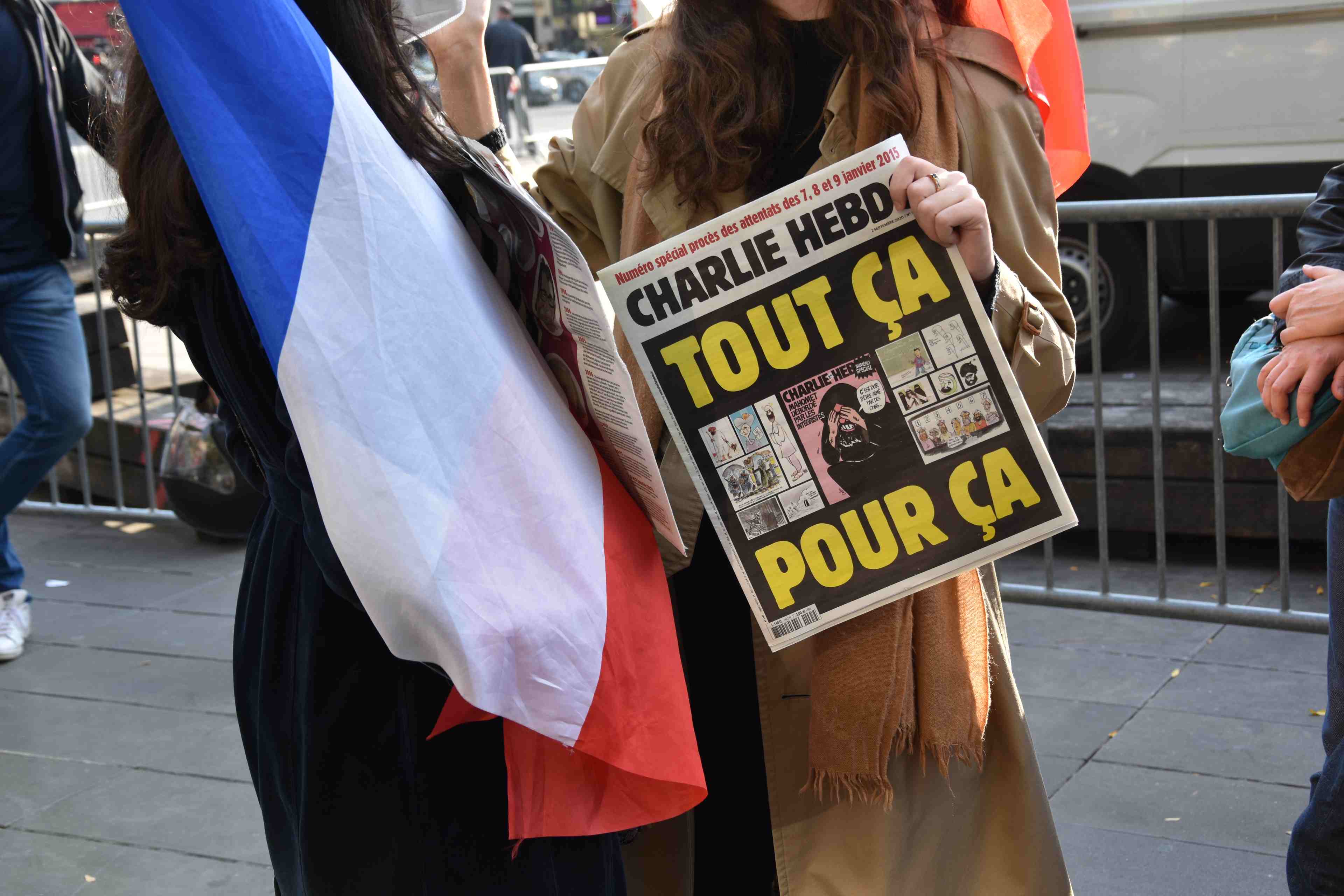 Manifestation place de la République : "Samuel Paty, c'est nous"