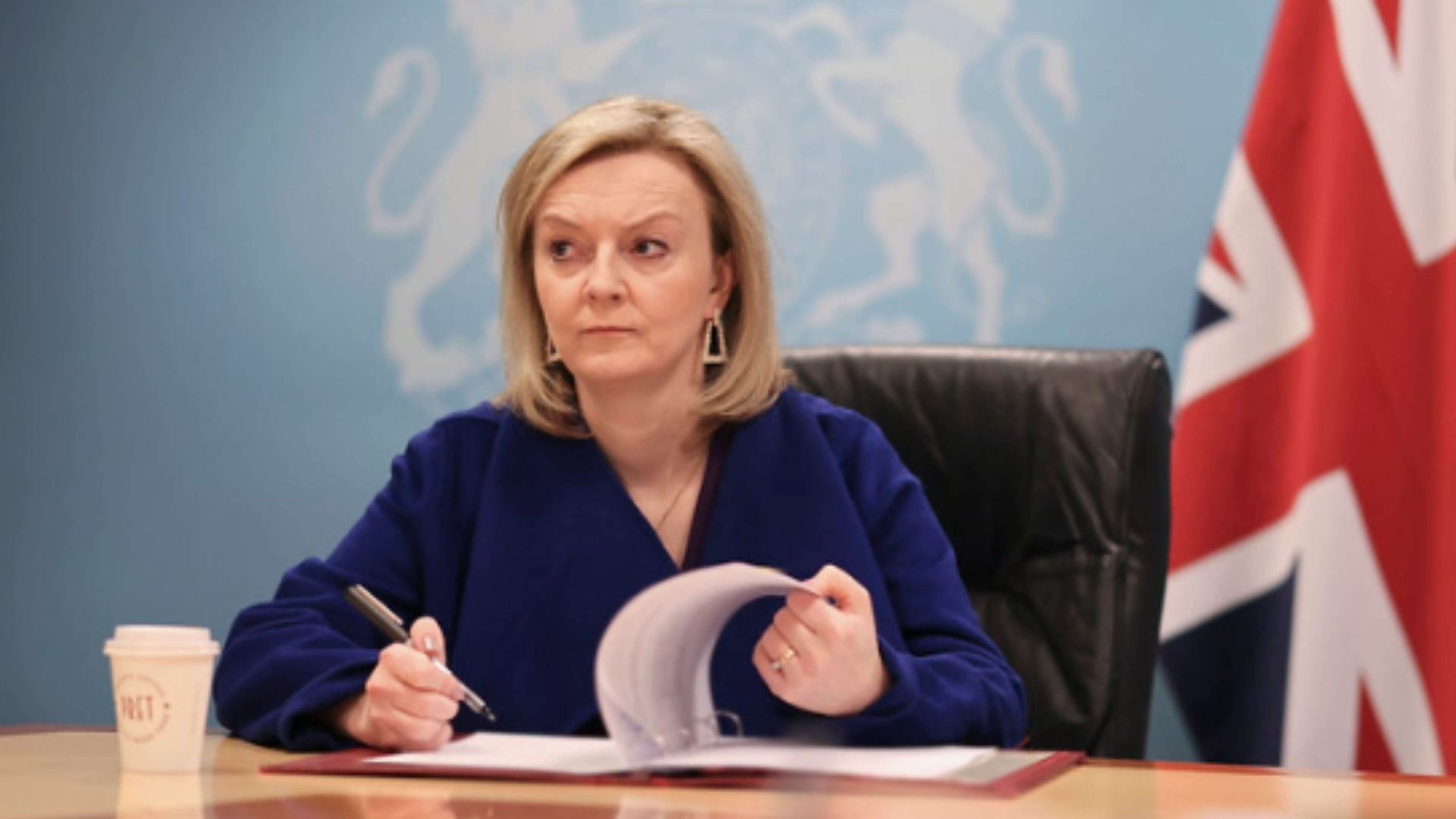 /2022/09/liz-truss-royaume-uni-uk-elizabeth_1