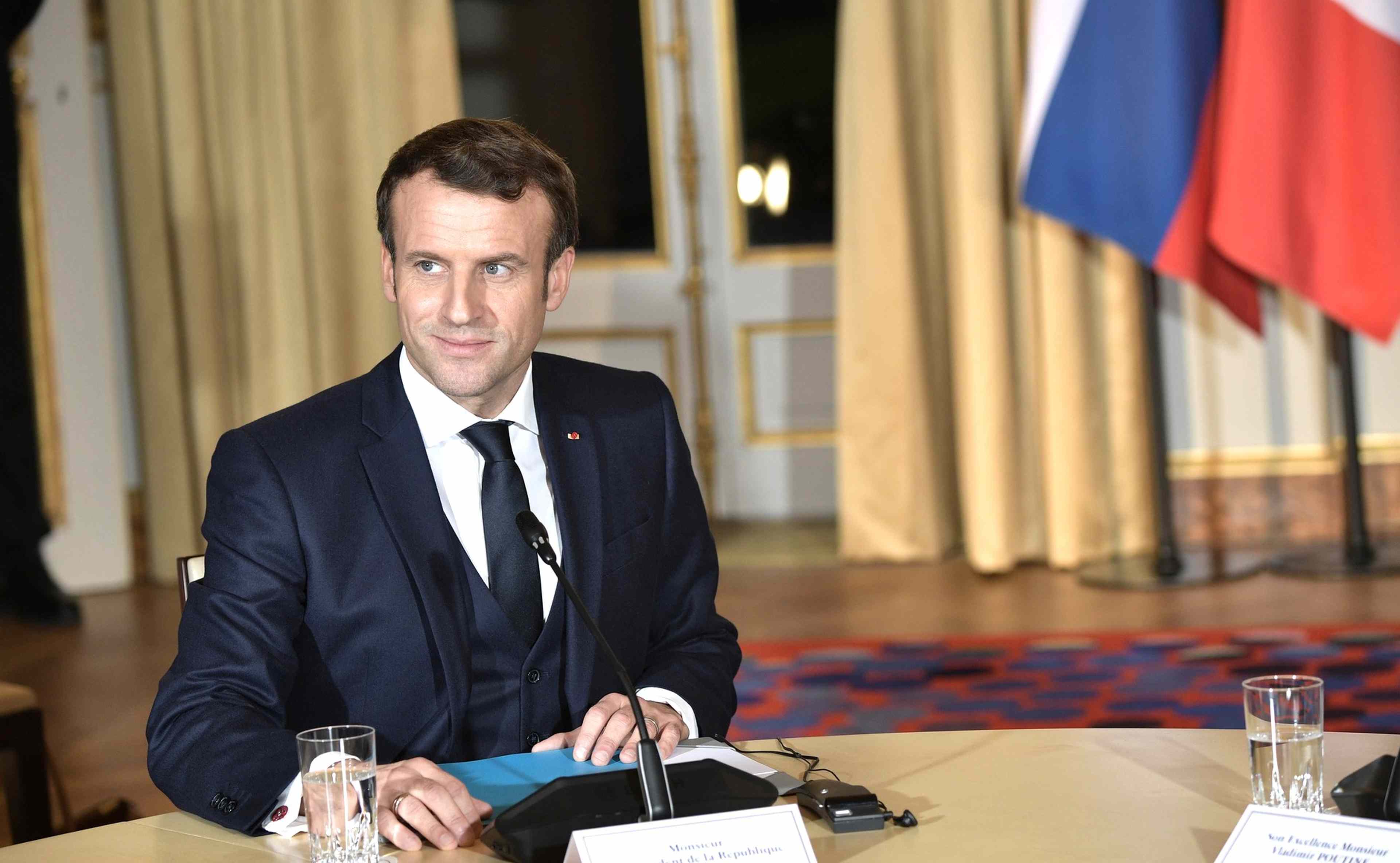 /2021/10/Emmanuel_Macron_(2019-10-09)_03