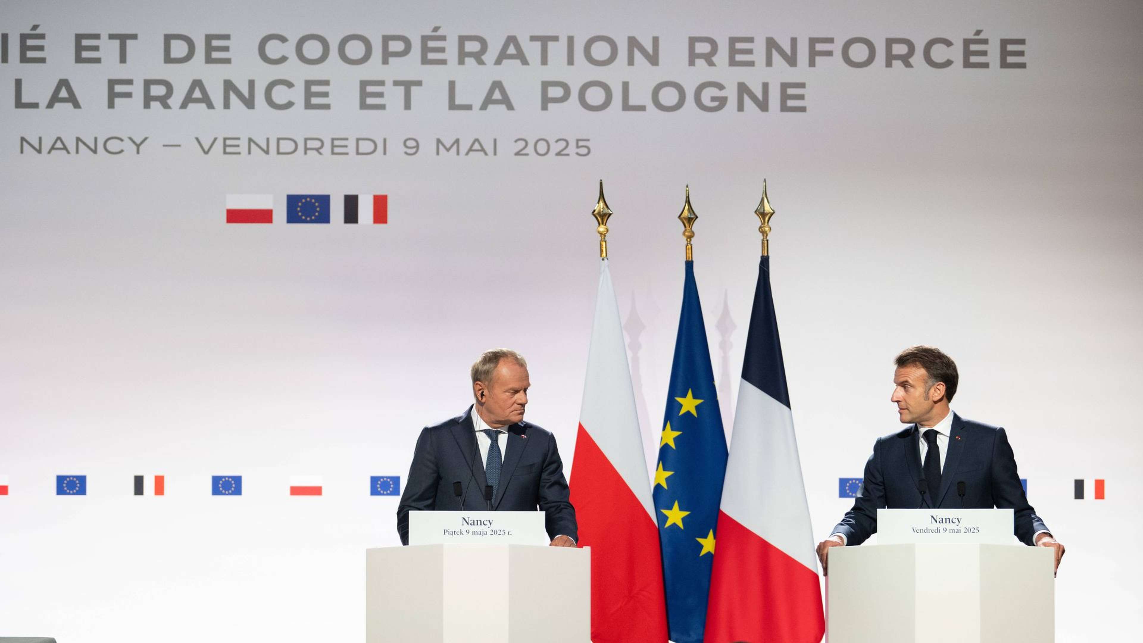 donald-tusk-emmanuel-macron