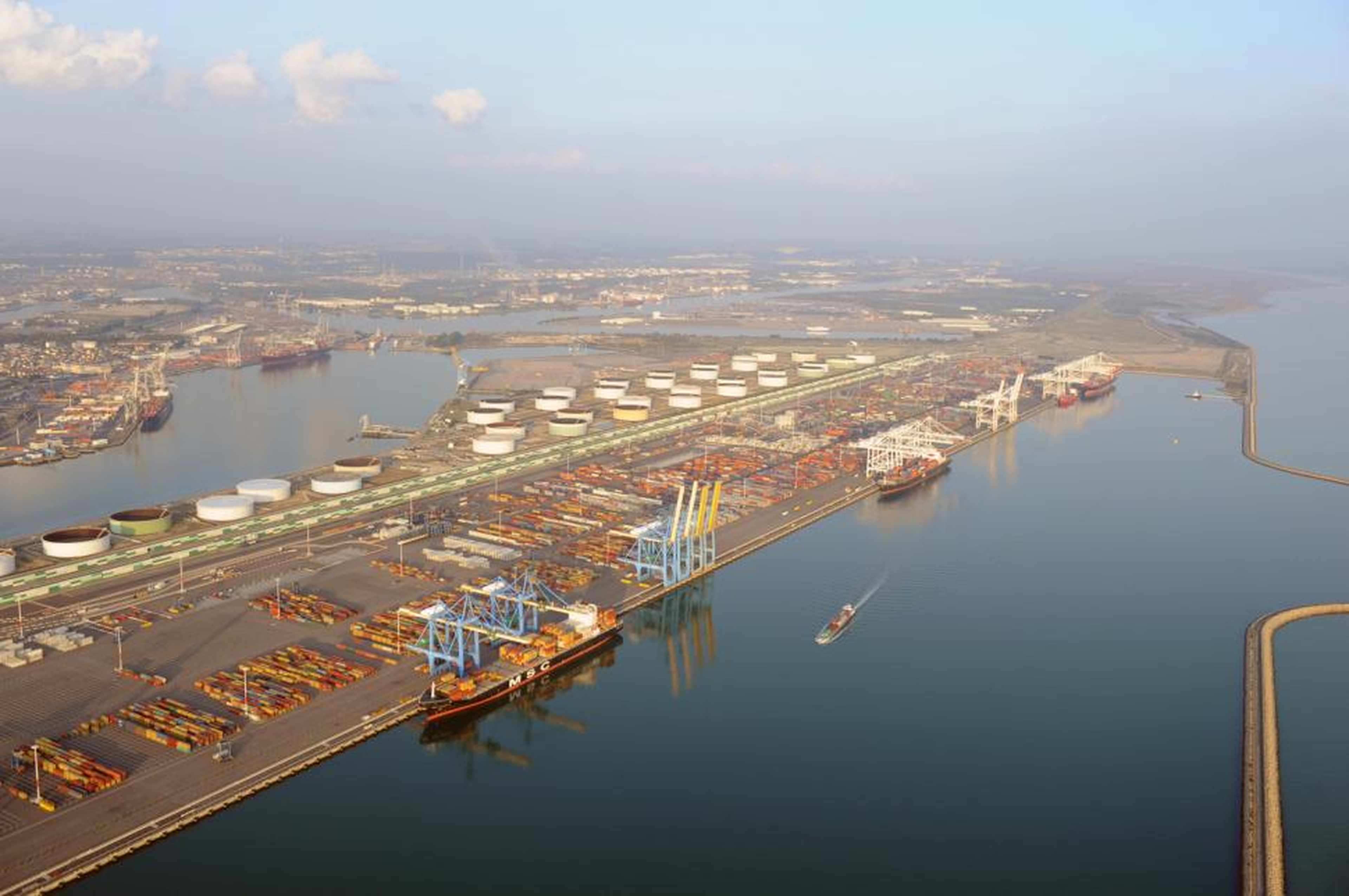 /2021/01/Port le Havre HAROPA Castex Edouard Philippe Cimer