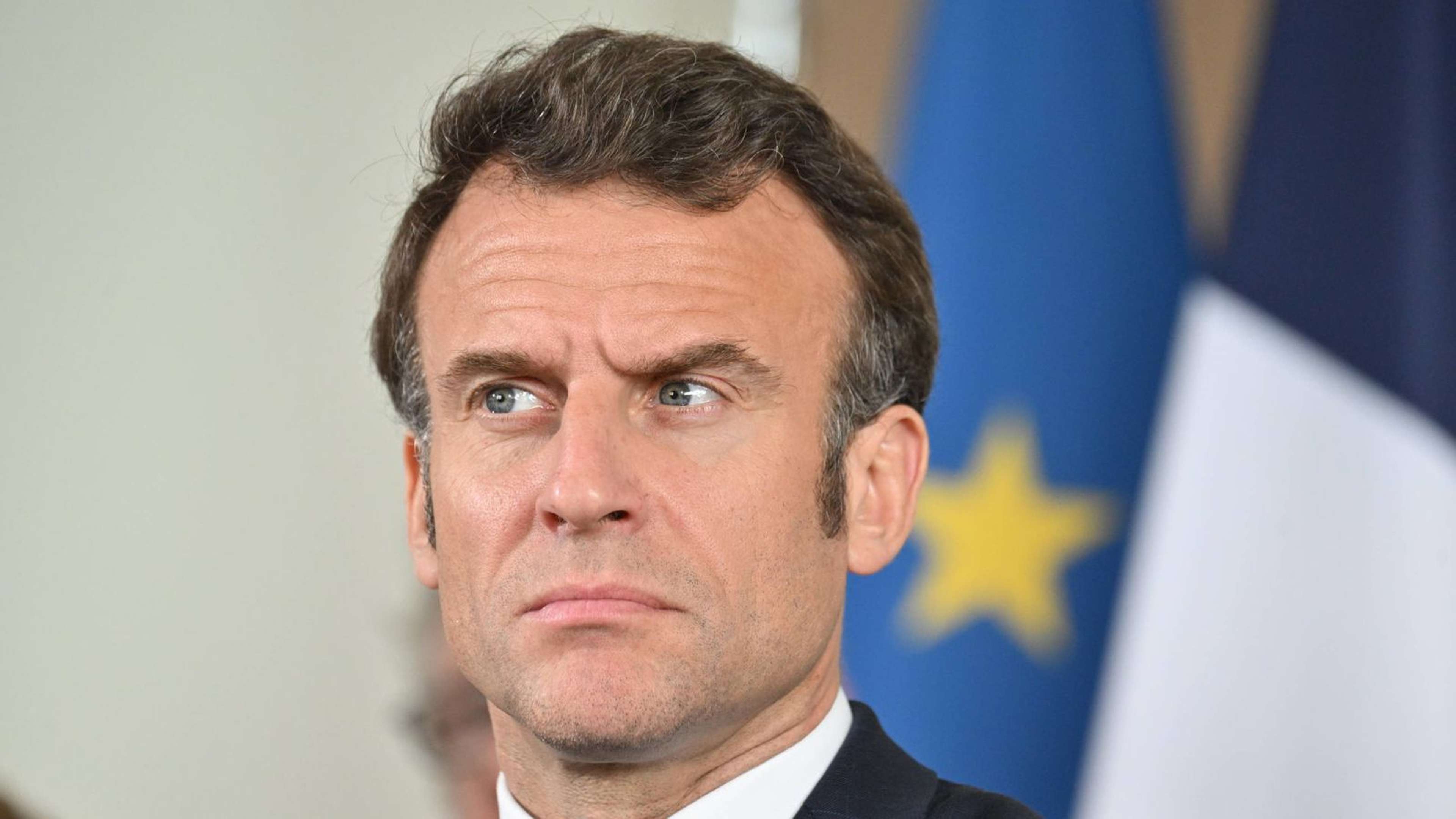 /2023/04/Macron-mandat