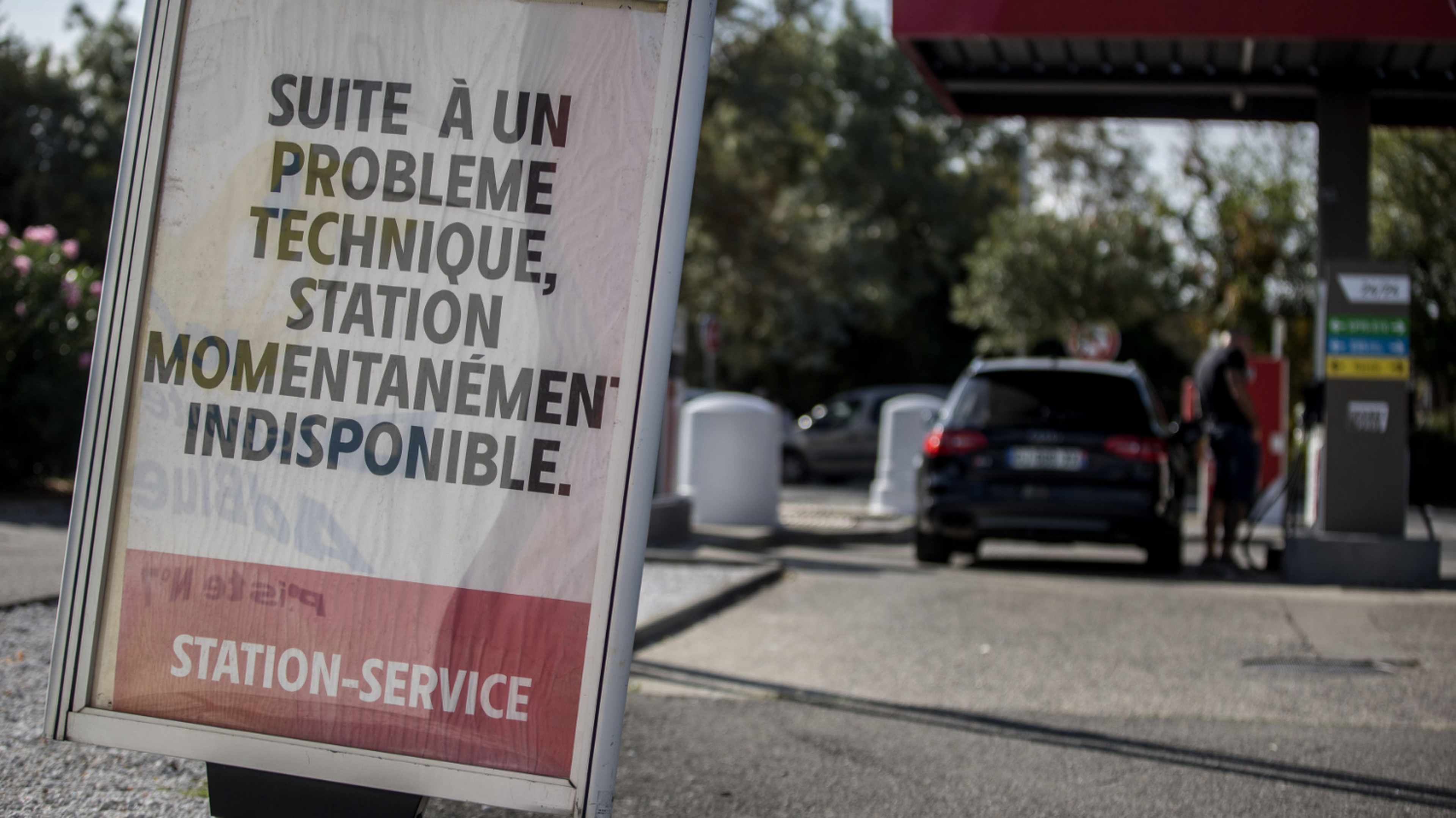 station-essence-raffinerie-penurie-gazole-total-energie-union-europeenne