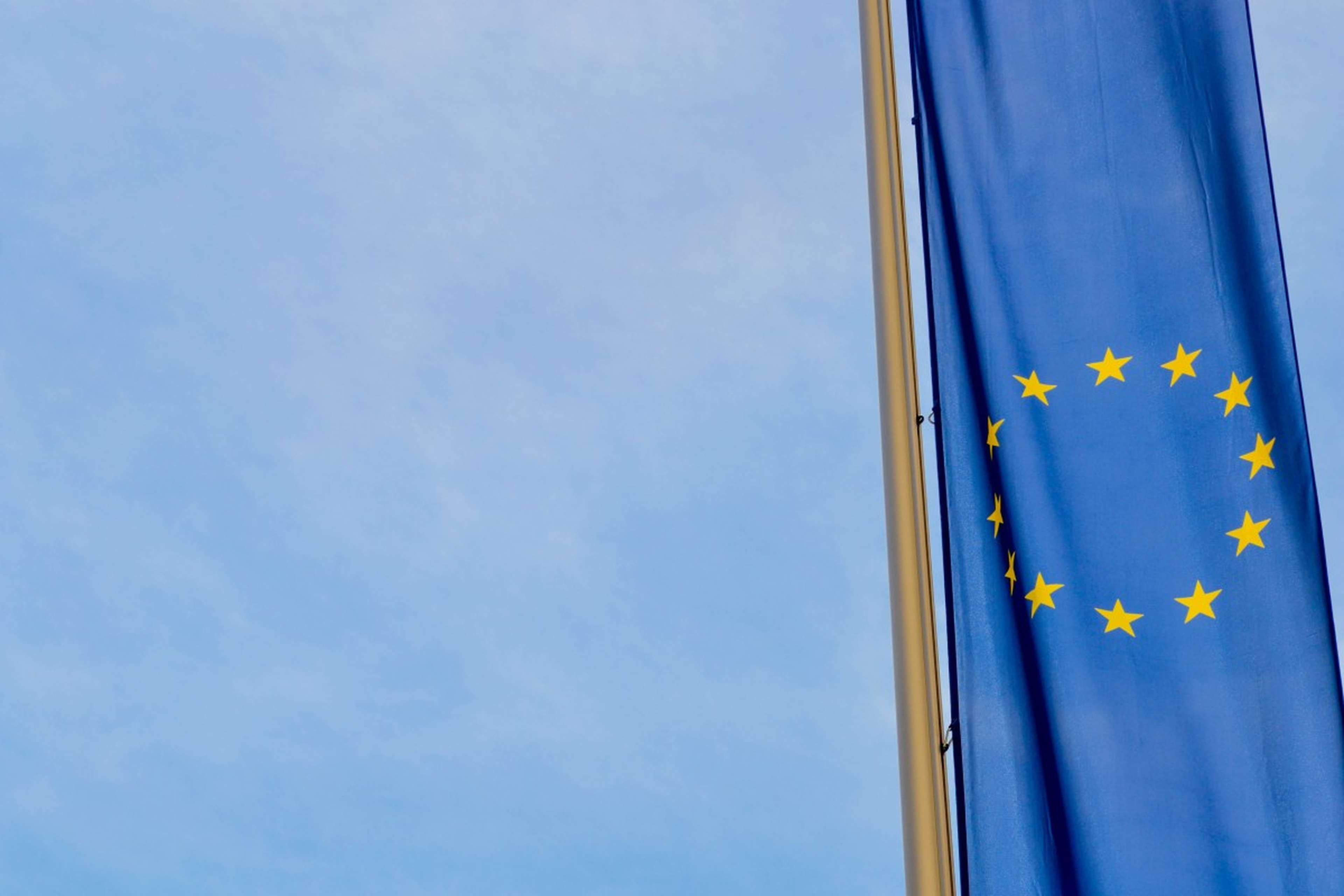 /2020/09/europe_european_european_union_flag_eu_blue_euro-1084714.jpg!d
