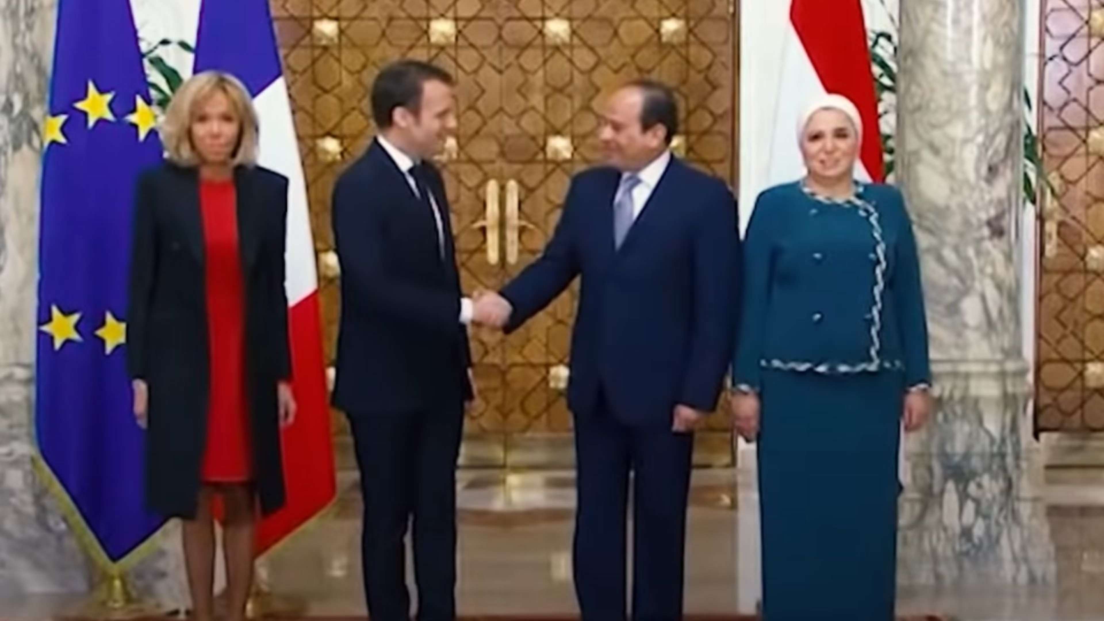 /2021/11/Macron-Al-Sissi-2