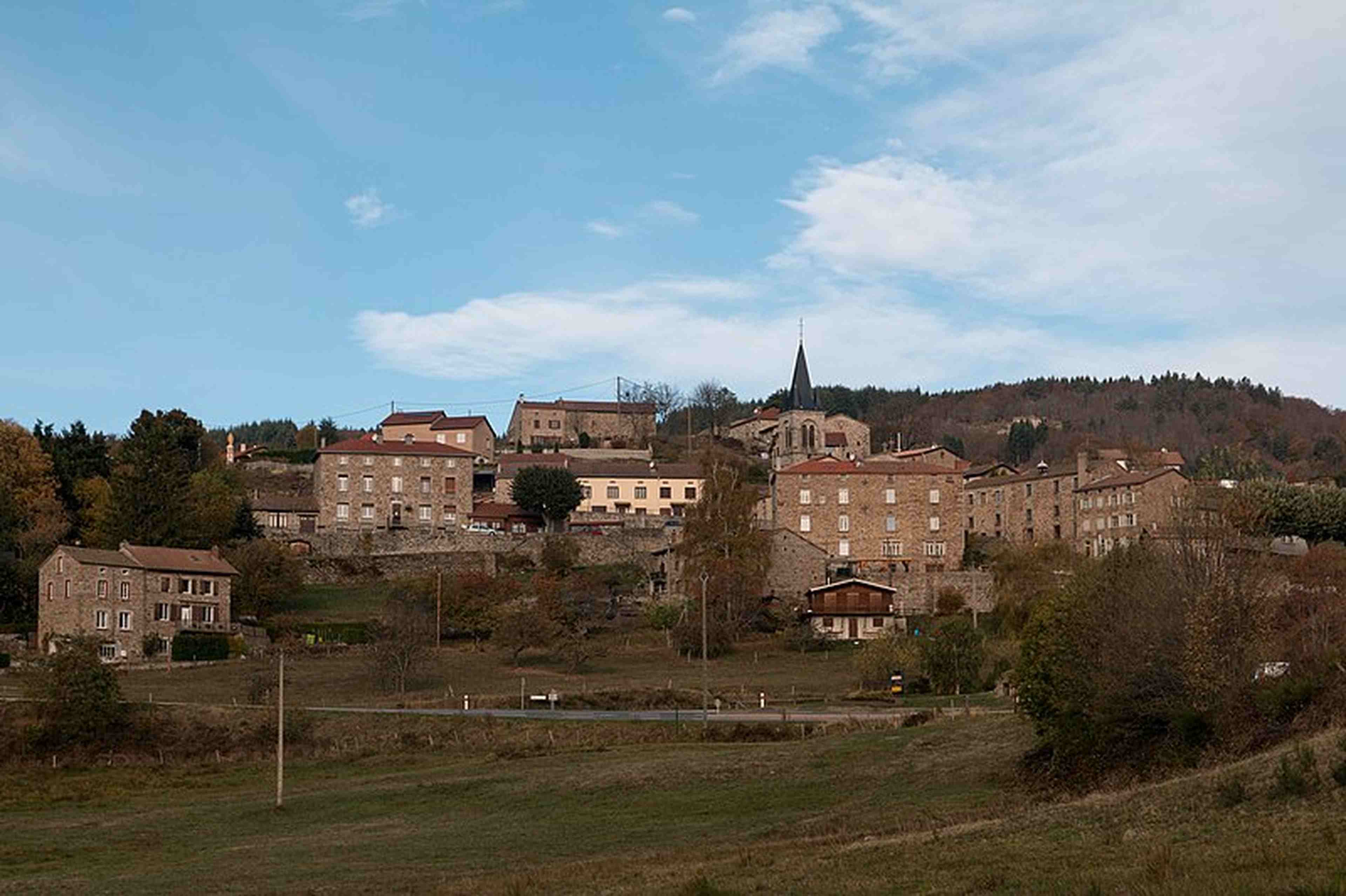/2020/10/800px-La_Versanne-20181108