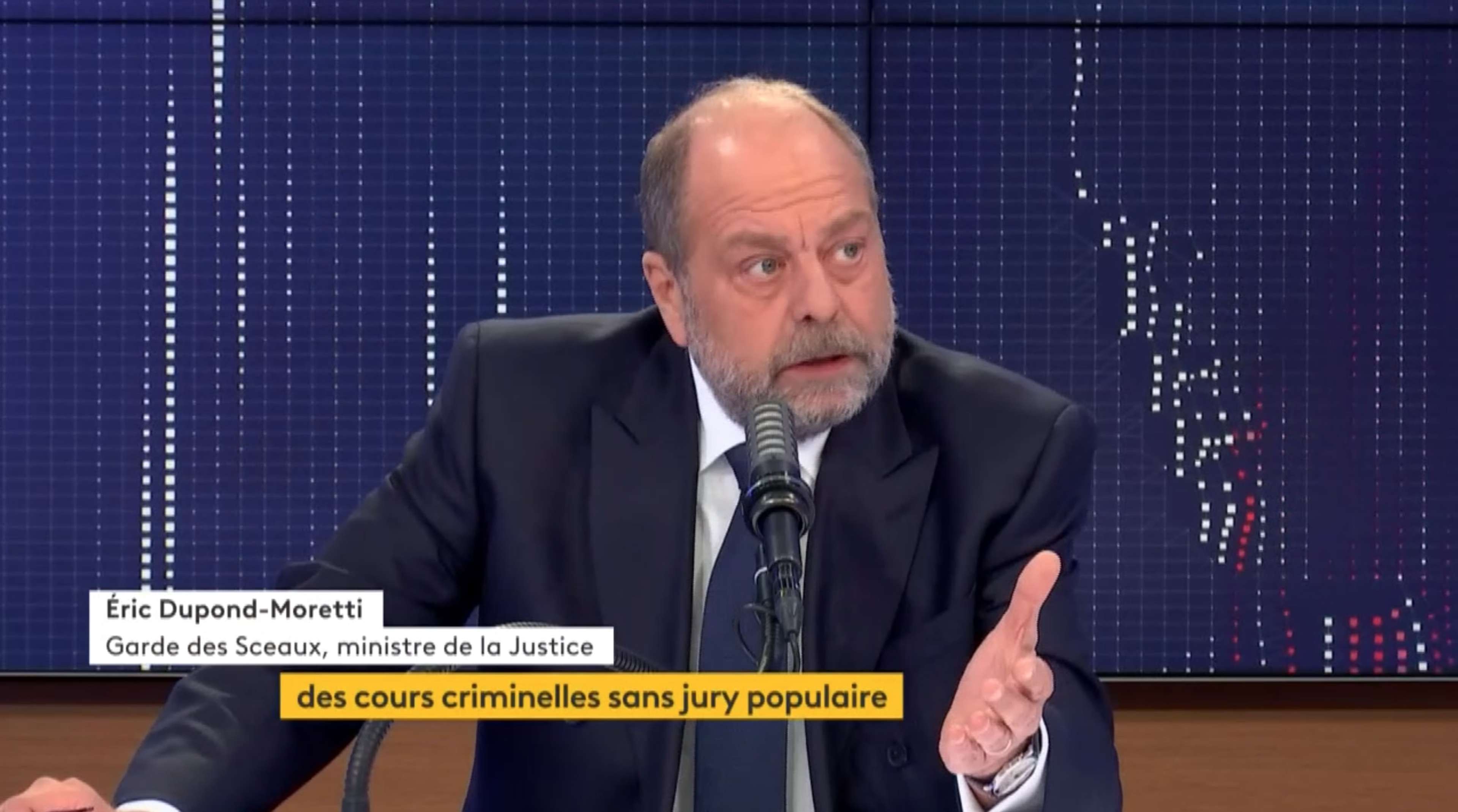 /2021/04/debat-faut-il-conserver-les-jures-jury-populaires-loi-confiance-dans-l-institution-judiciaire-dupont-moretti-ministre-justice