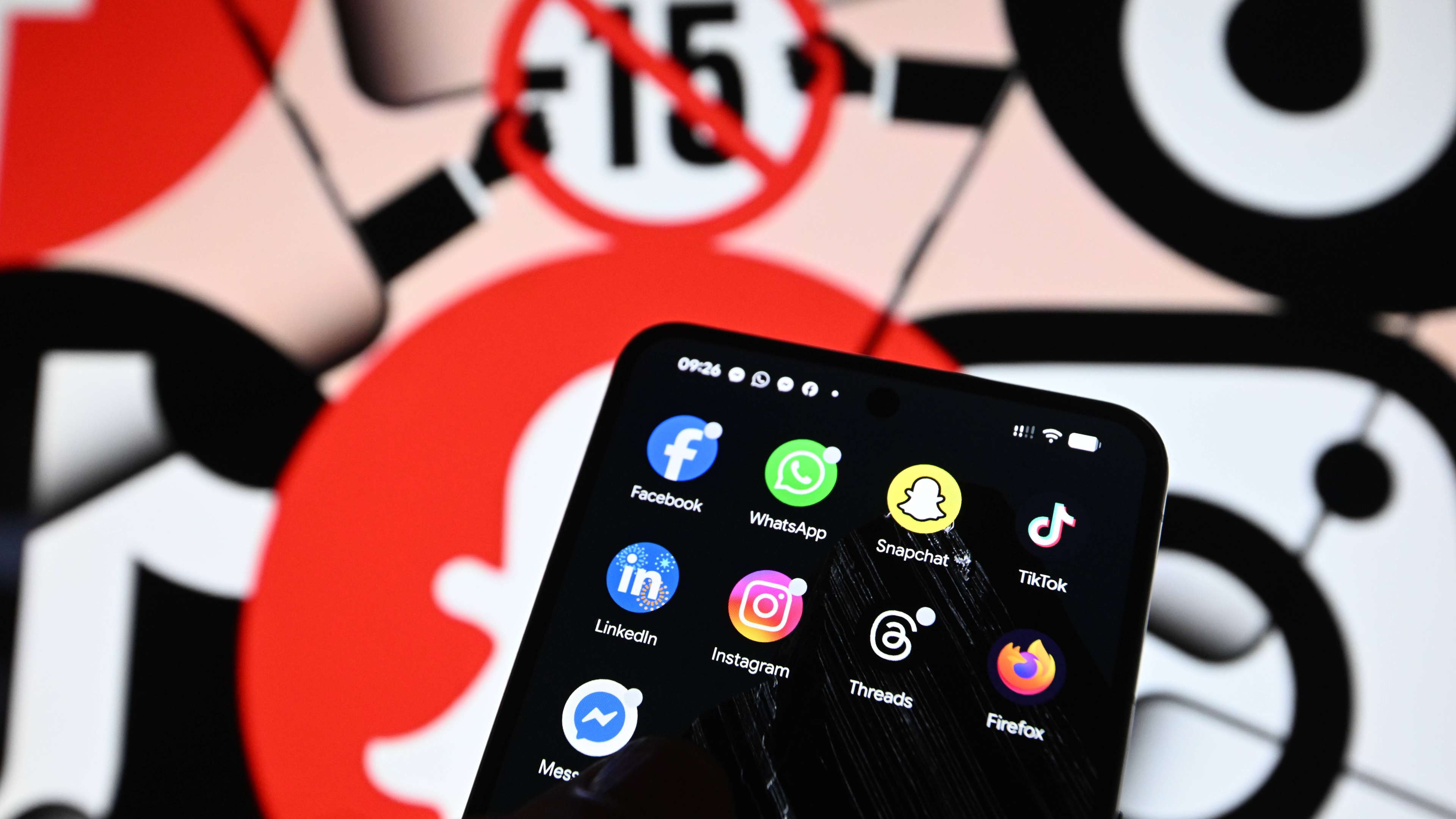 reseaux-sociaux-15-ans