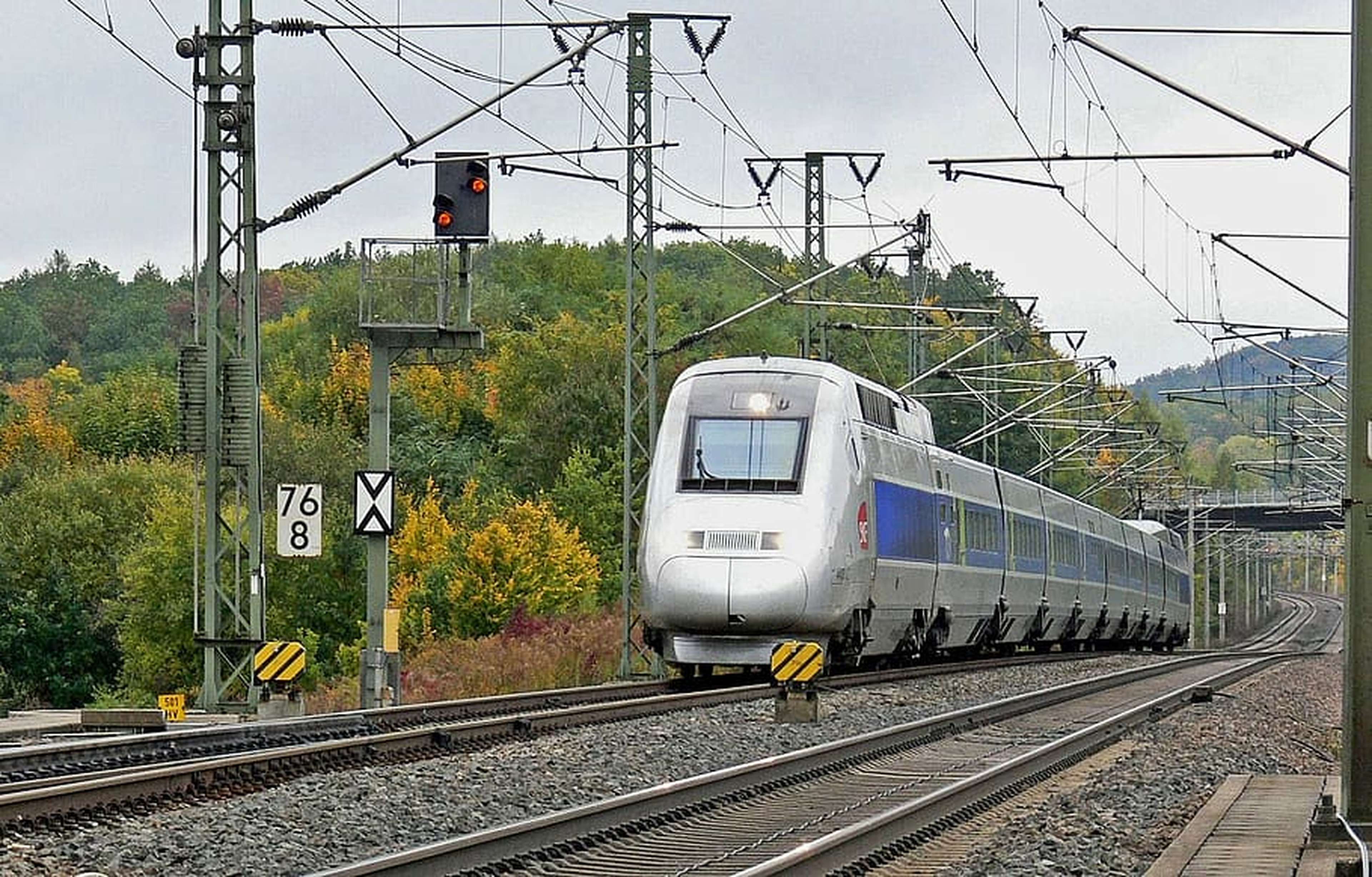 /2020/07/tgv-sncf-high-speed-rail-line-germany-space-stuttgart-vaihingen-enz