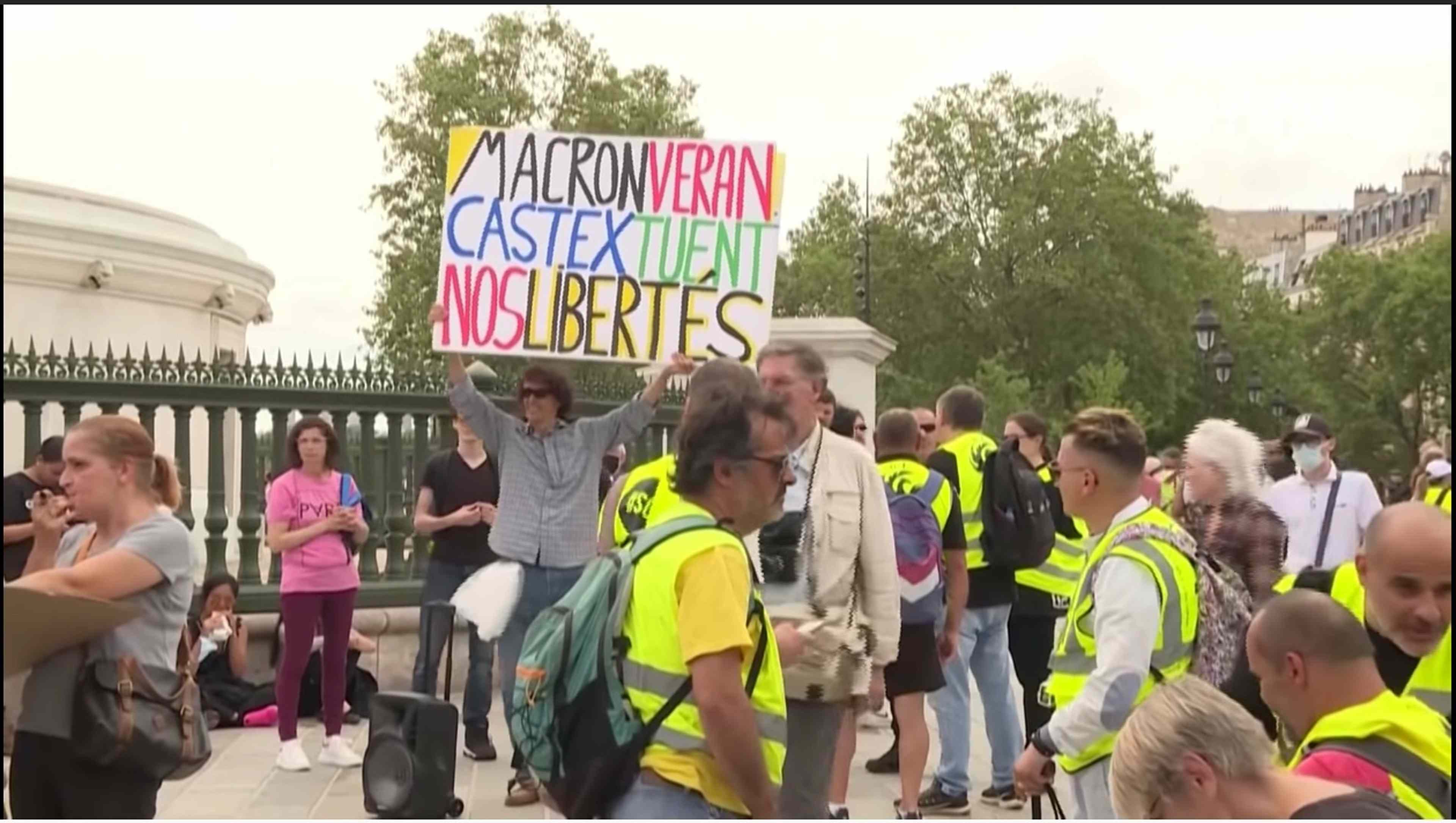 /2021/07/Vaccination Gilet jaunes