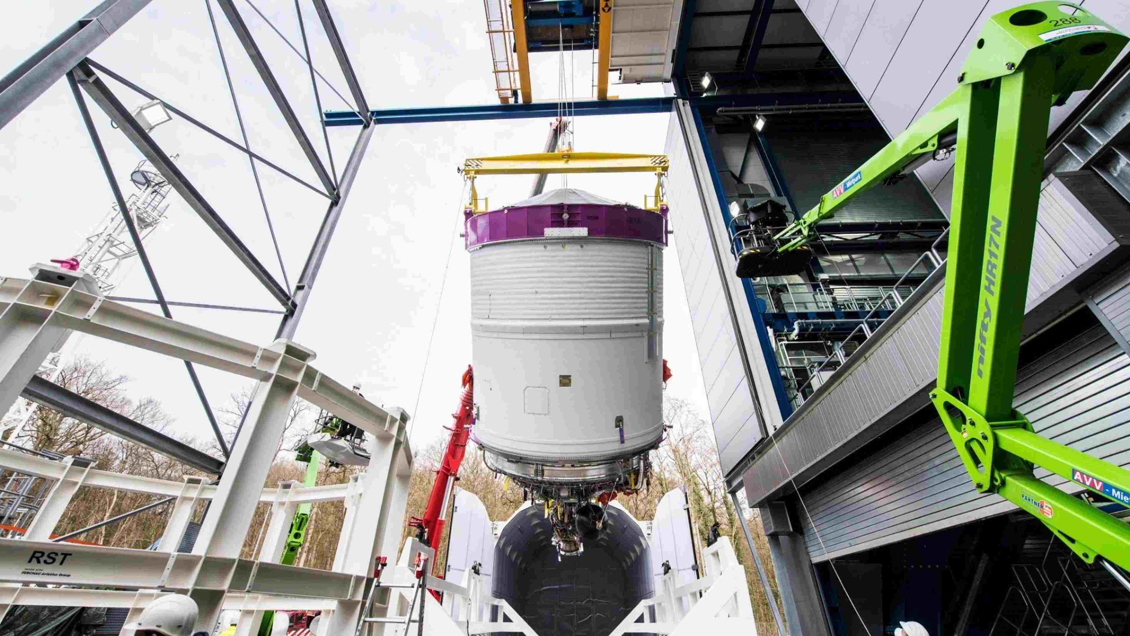 /2021/10/Ariane6-haut