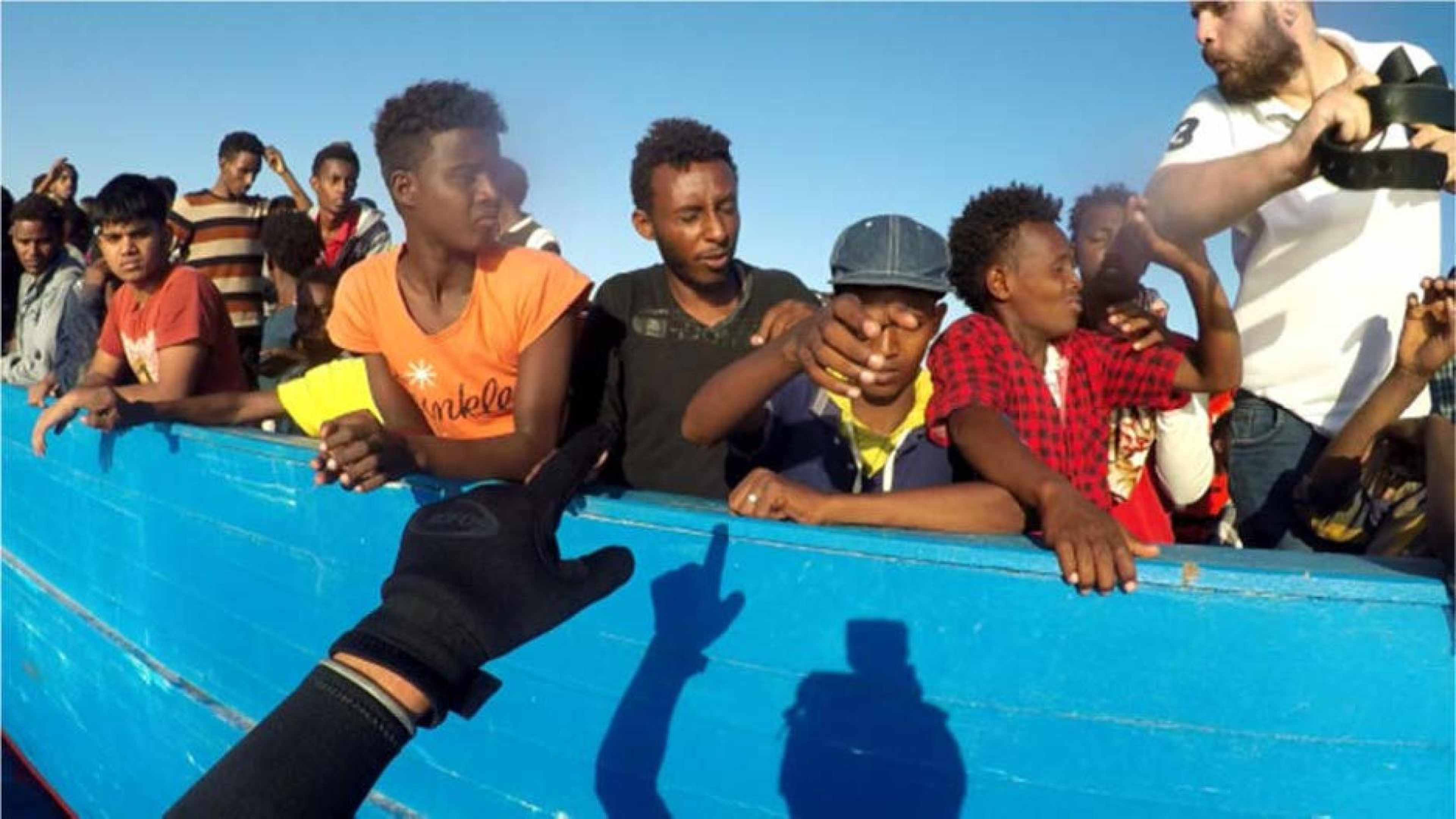 /2021/03/migrants ONG refugies police medecins sans frontieres save the children passeurs trafiquants complicite