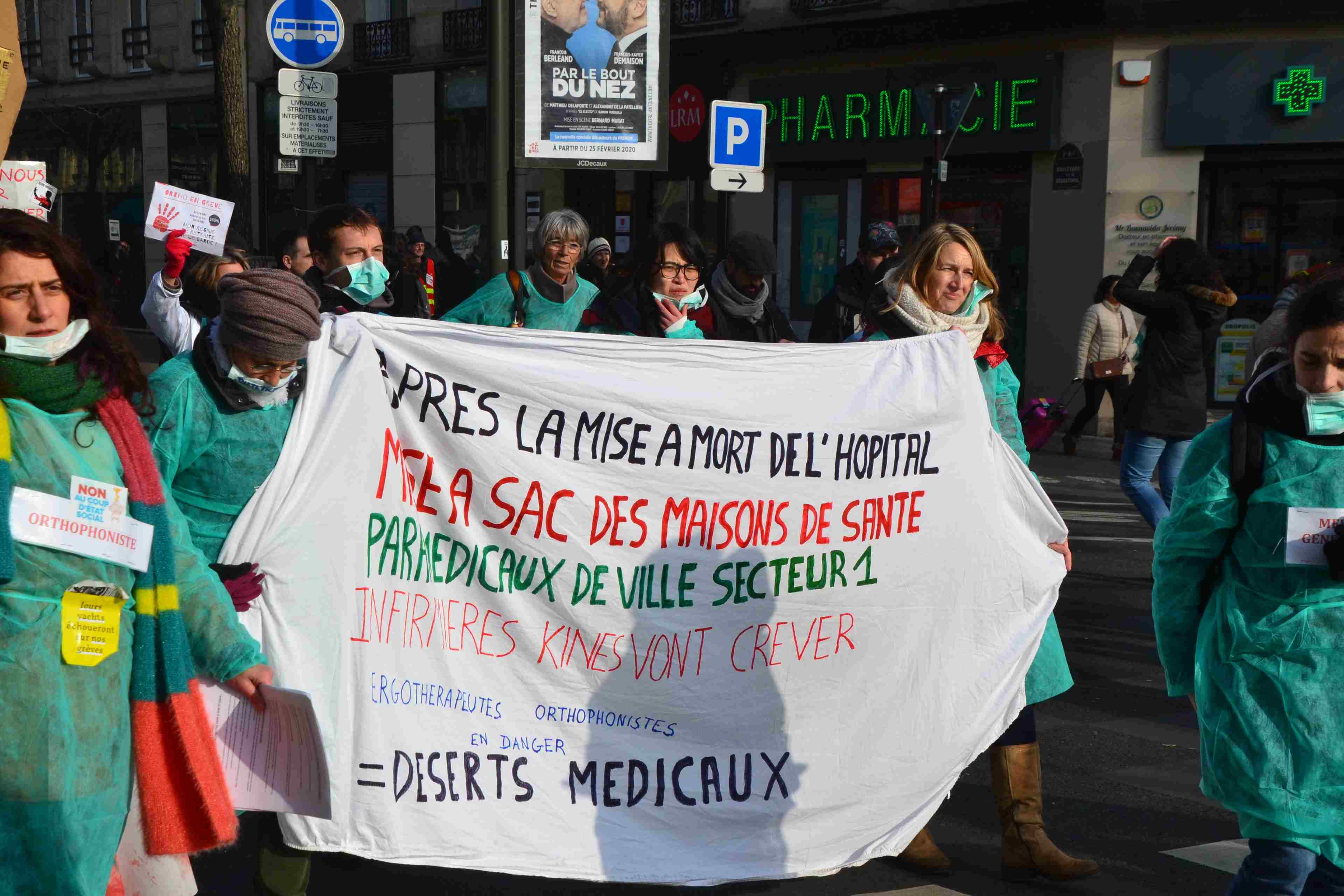 /2022/03/Manifestation_du_24_janvier_2020_contre_le_projet_Macron_de_réforme_des_retraites_(49436254982)
