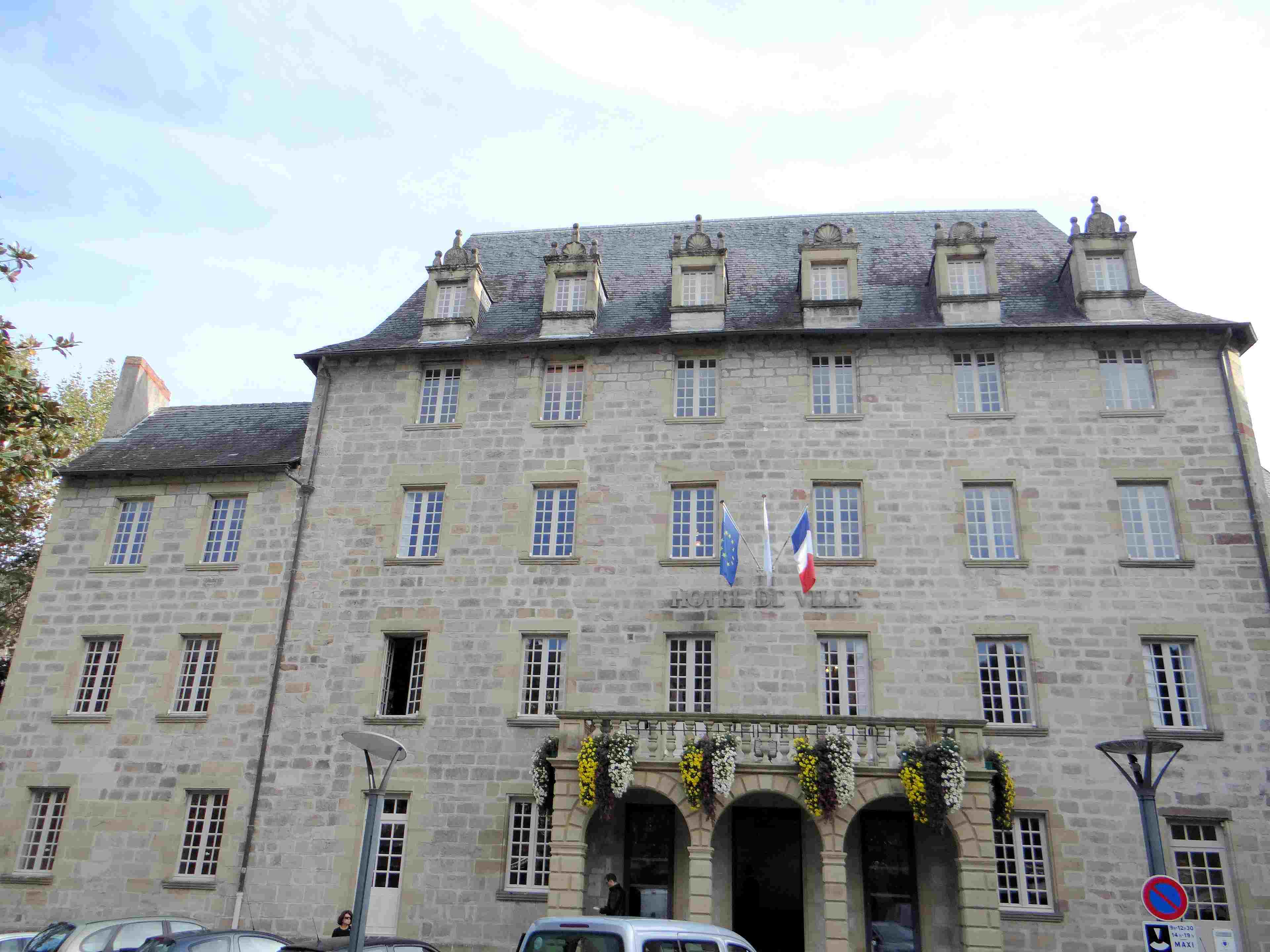 /2020/11/Brive-la-Gaillarde_-_Ancien_collège_des_Doctrinaires_-_07
