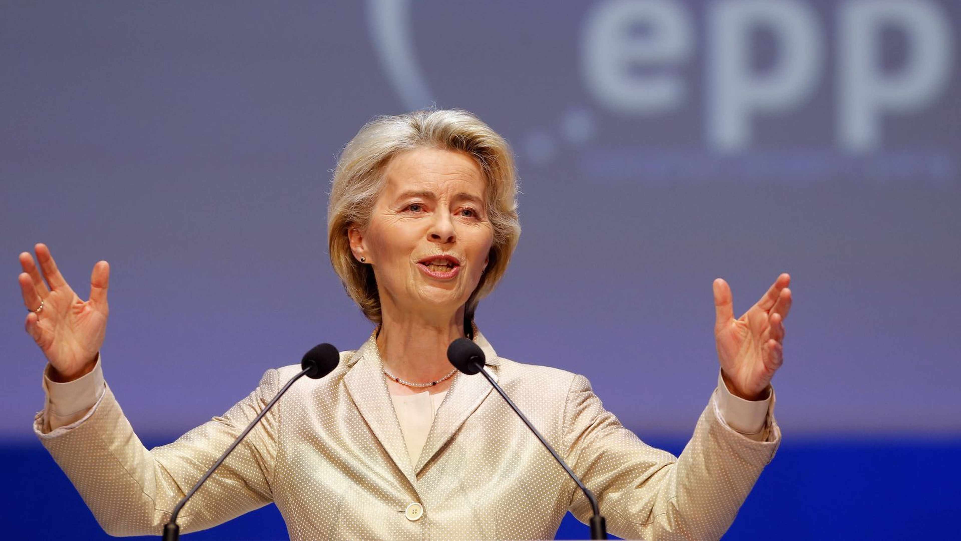 Ursula-von-der-Leyen-stop-ou-encore-Union-europeenne-election