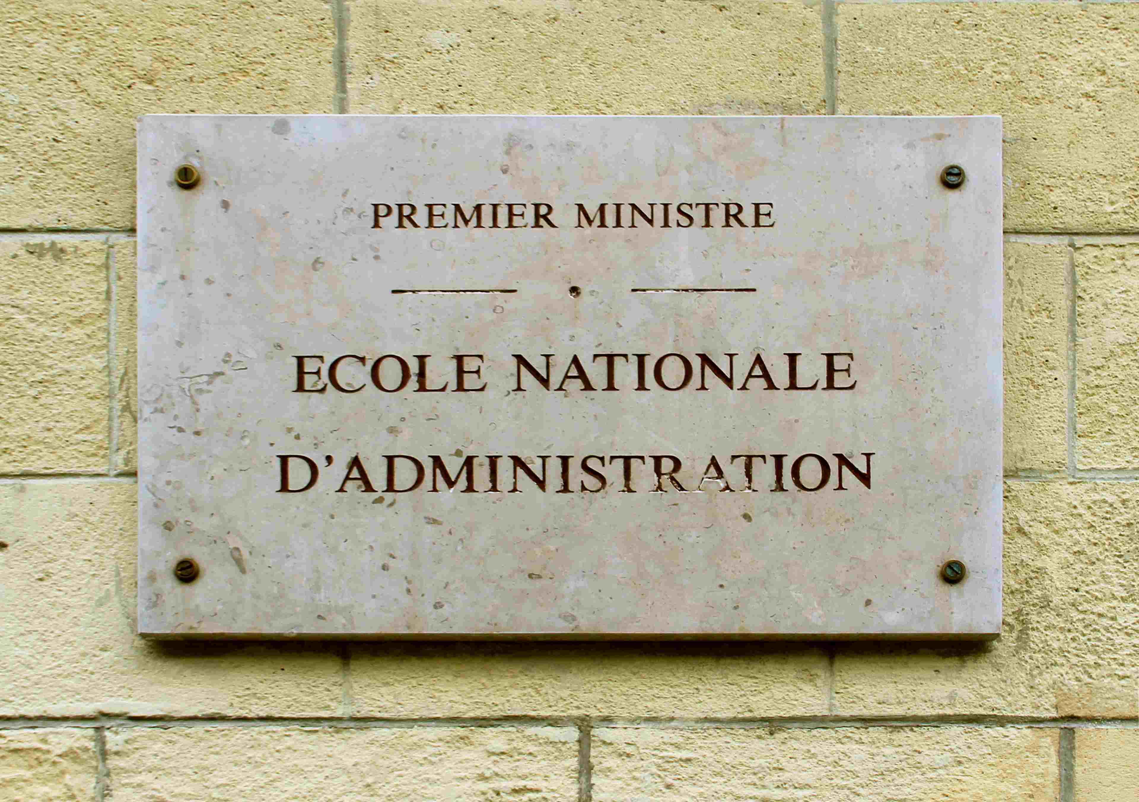 /2021/04/ecole nationale d administration ena supprimee emmanuel macron isp institut service public
