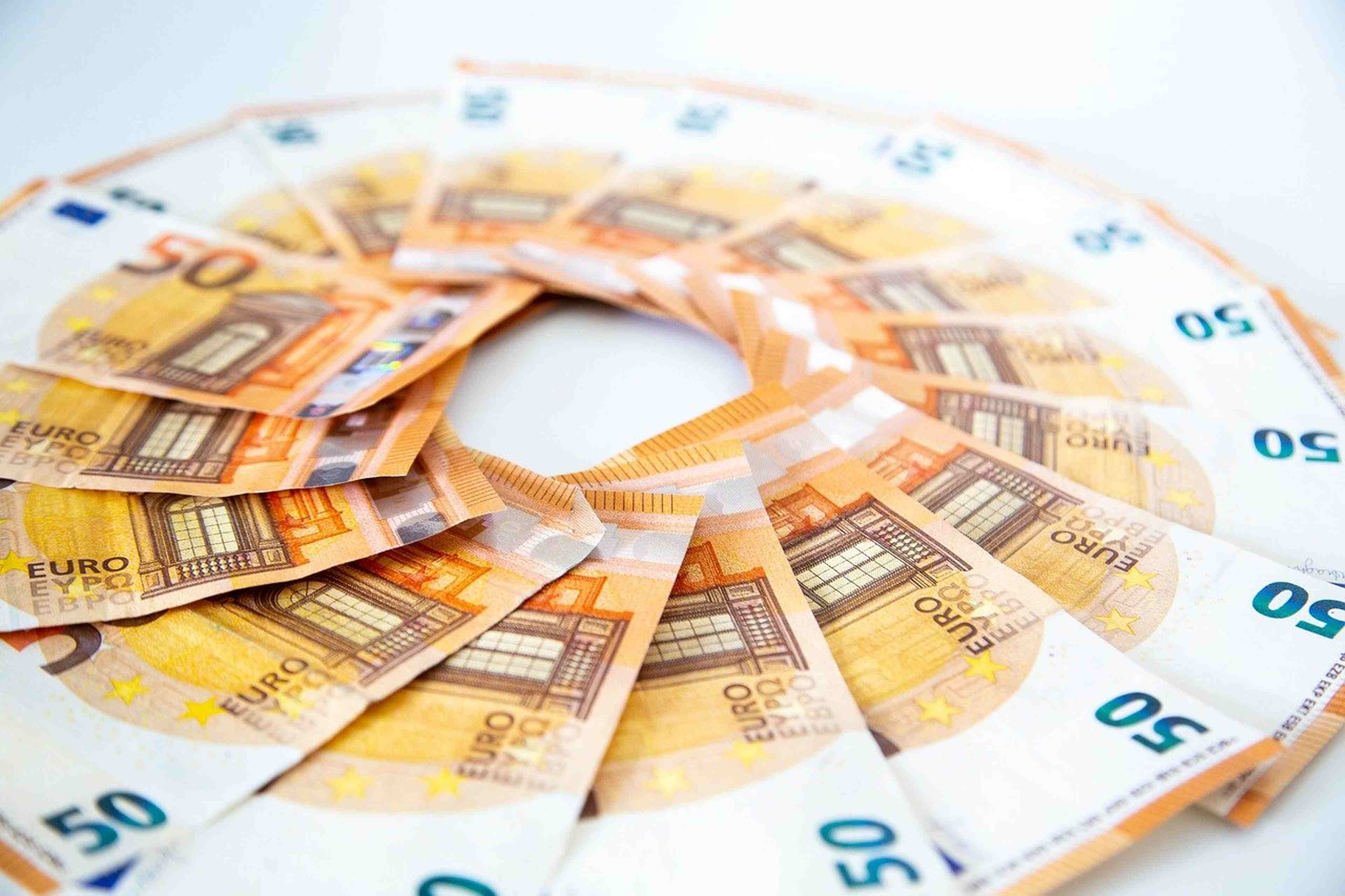 /2020/09/money-5338733_1280