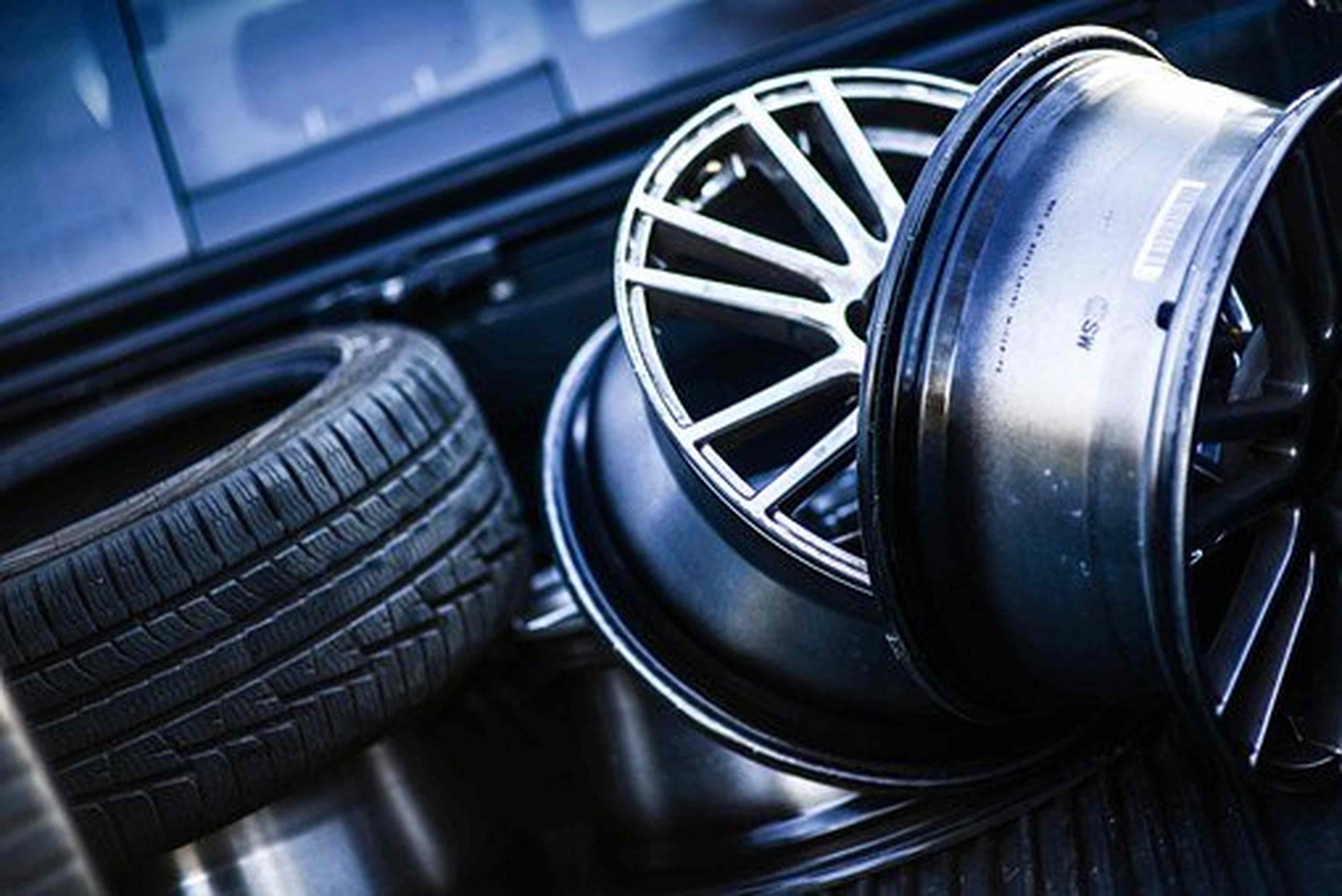 /2020/09/tire-114259__340