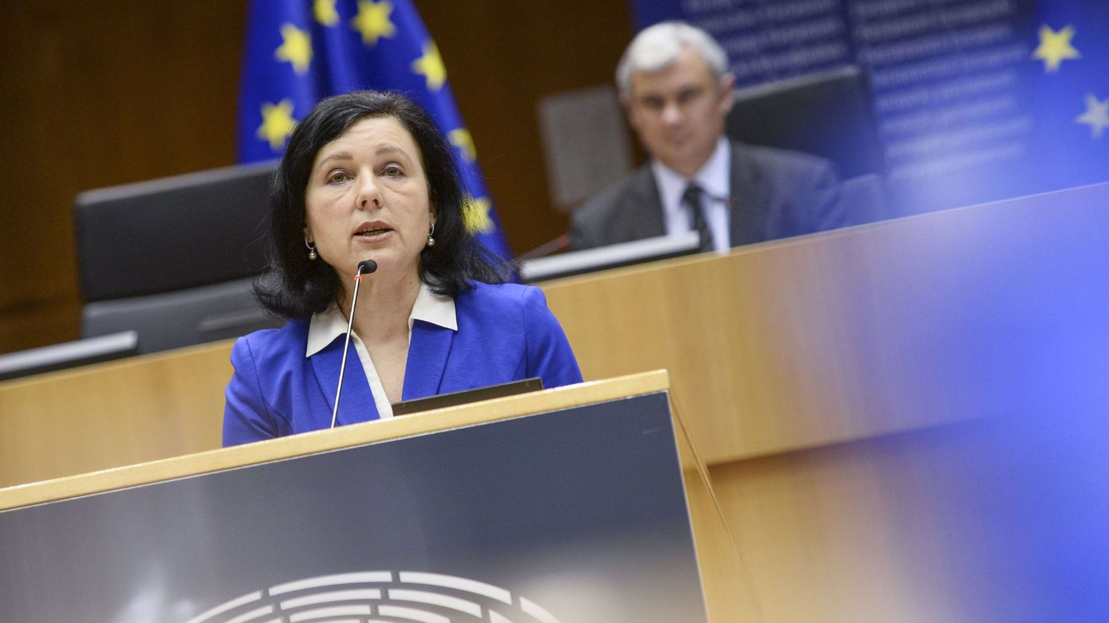 vera-jourova-etat-de-droit-union-europenne-commission-europeenne