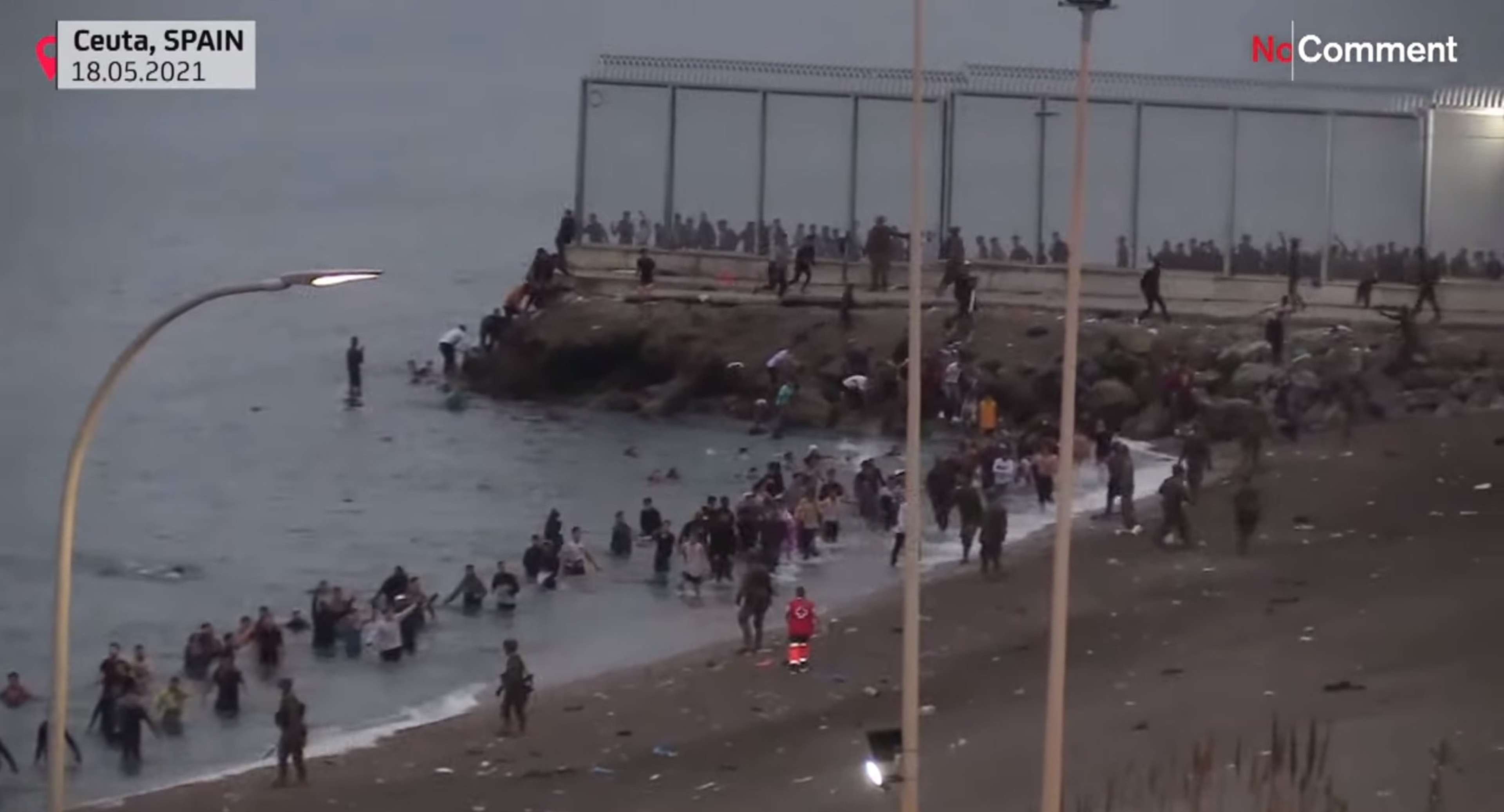 /2021/05/6.000-migrants-maroc-espagne-ceuta-vague-migratoire-record-historique-nage-enclave_1